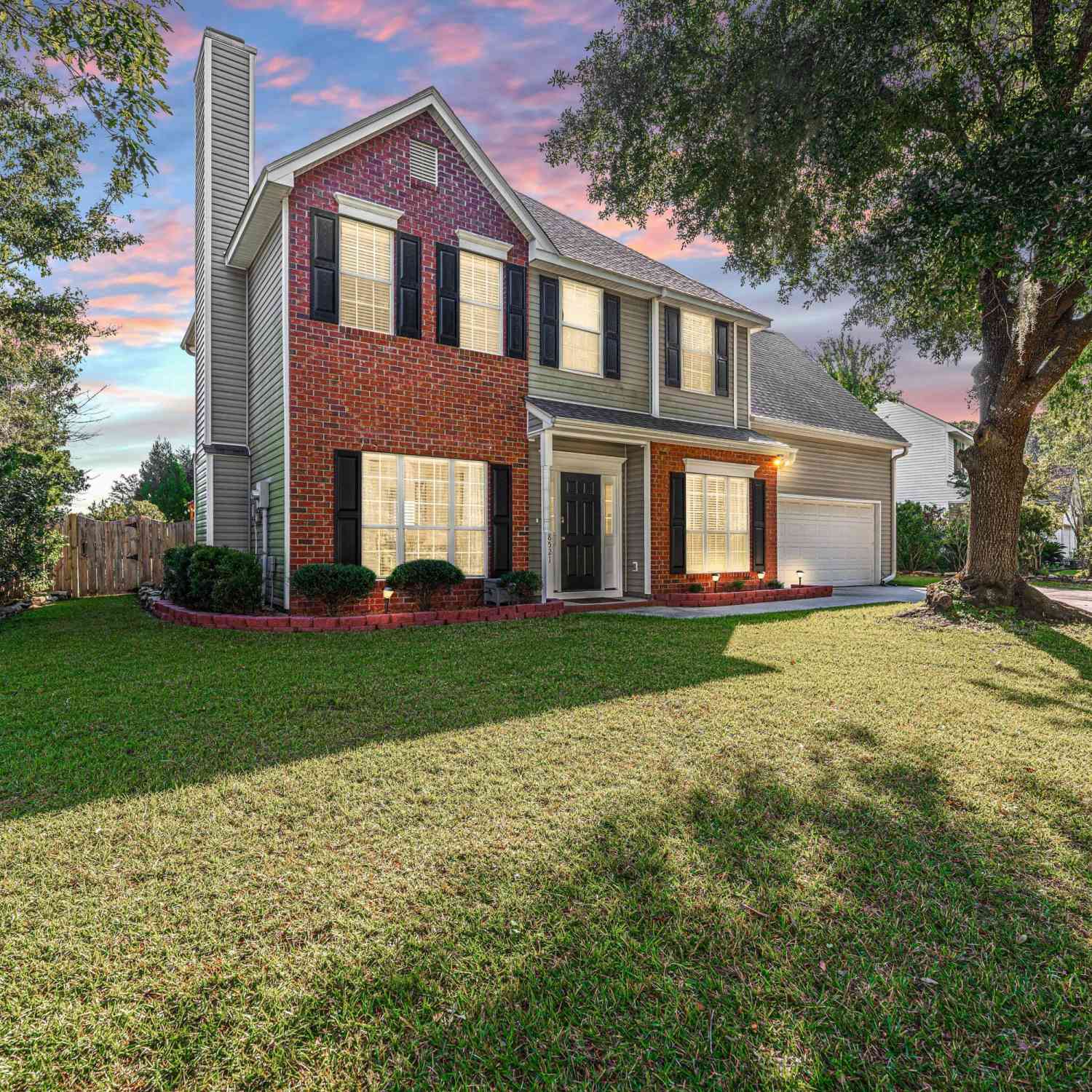 Homes For Sale - 8521 Rosser Drive<br/> North Charleston, SC 29420
