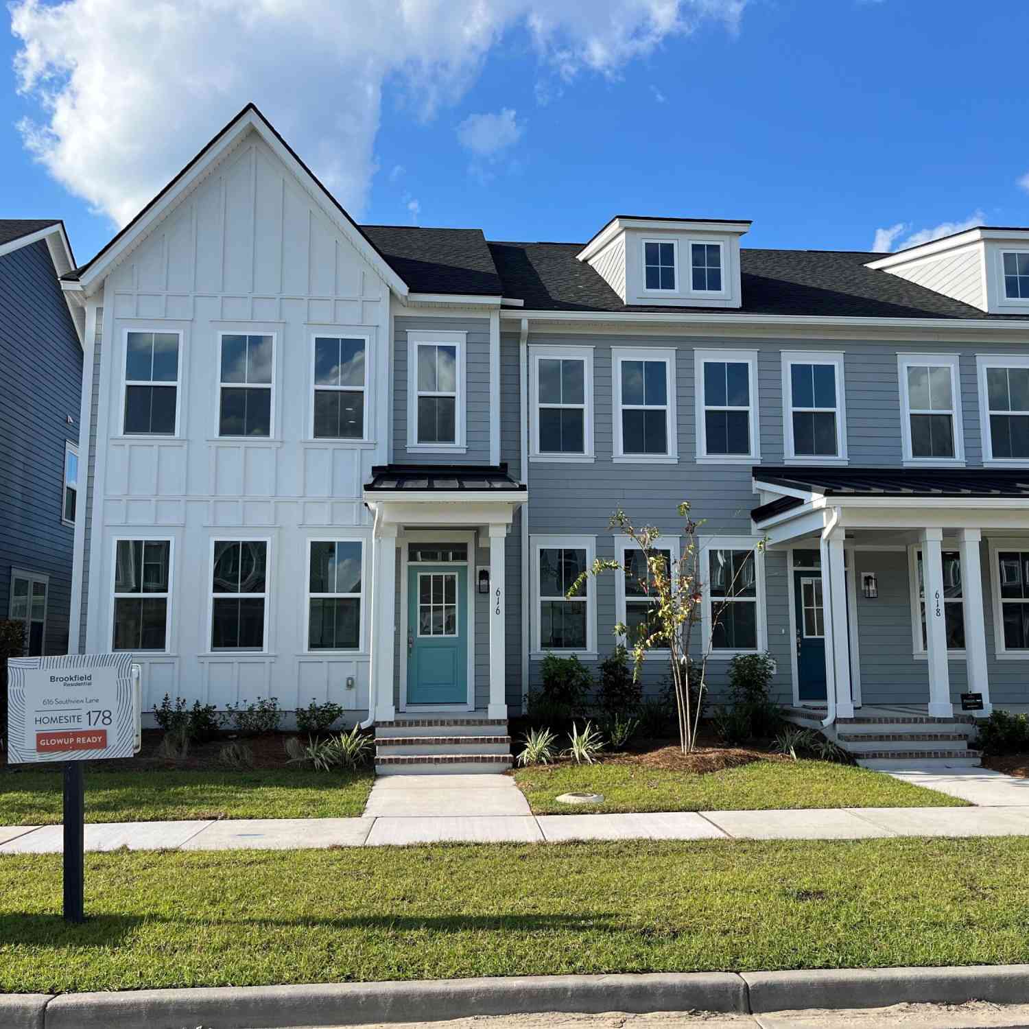 Townhouse For Sale - 768 Blueway Avenue<br/> Summerville, SC 29486