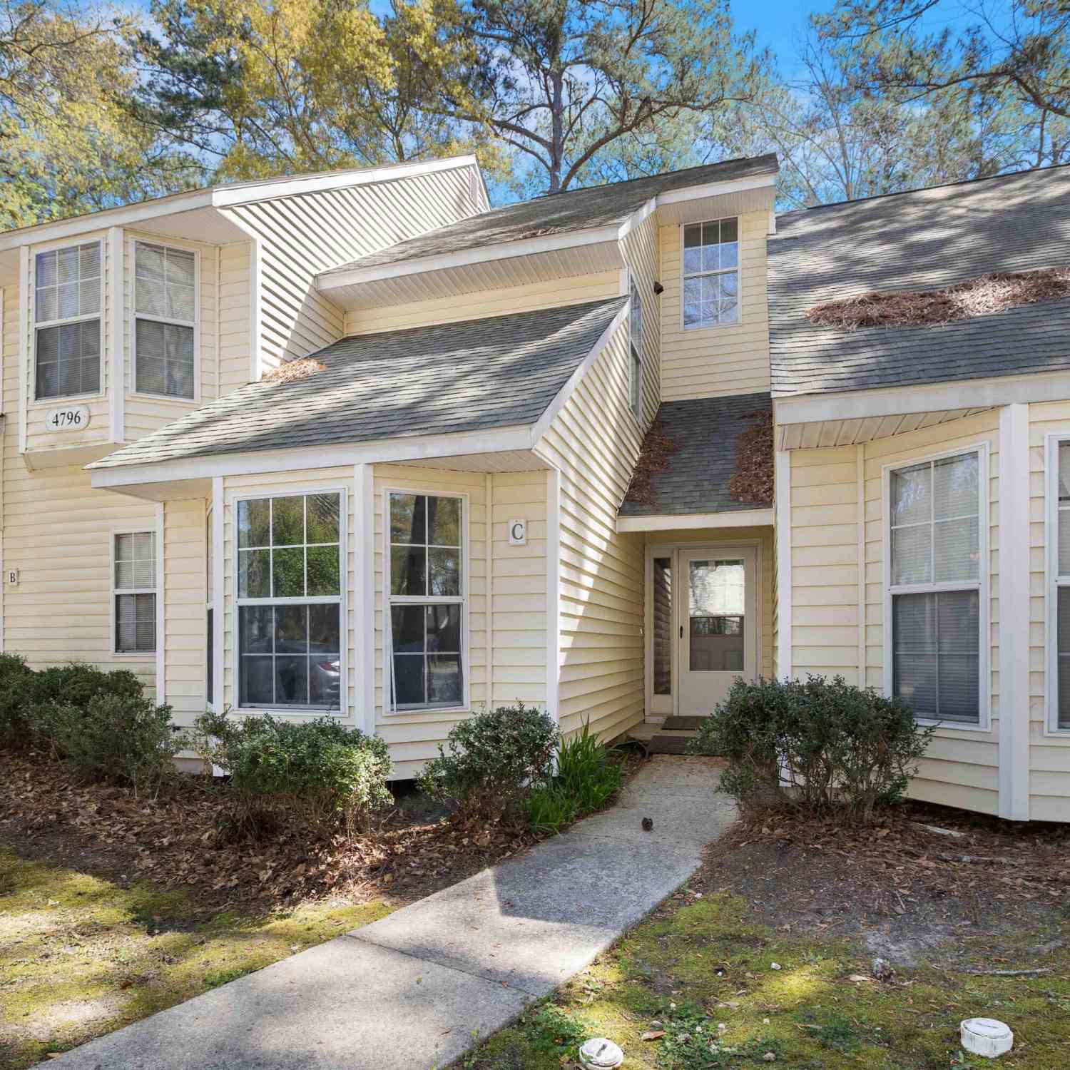 Townhouse For Sale - 4796 Champion Way #C<br/> Charleston County, North Charleston, SC 29418