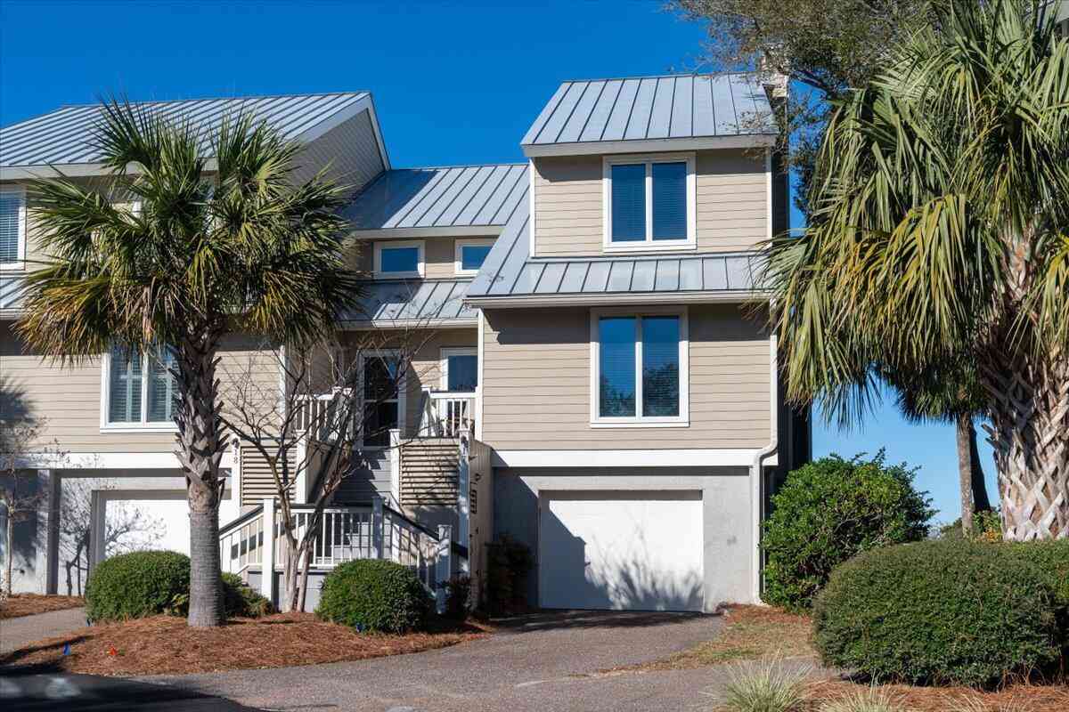 Mobile Home For Sale - 17 Linkside Court<br/> Isle of Palms, SC 29451