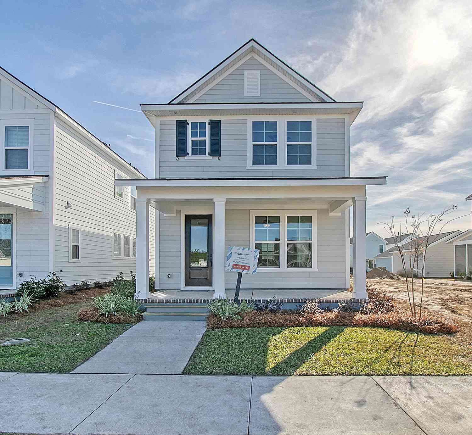 Homes For Sale - 722 Rumbling Leaf Lane<br/> Summerville, SC 29486
