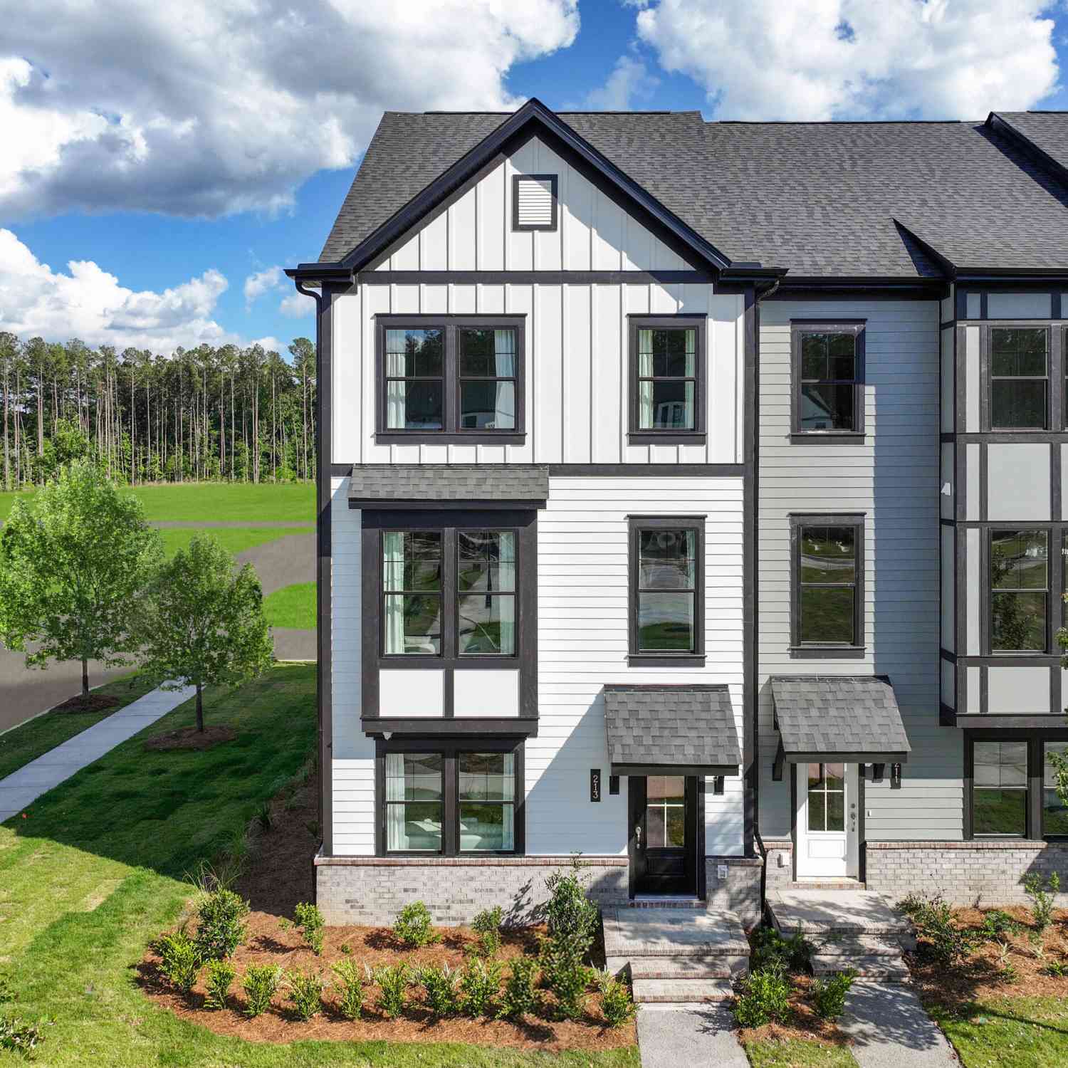 Townhouse For Sale - 568 Scholar Way<br/> Summerville, SC 29486