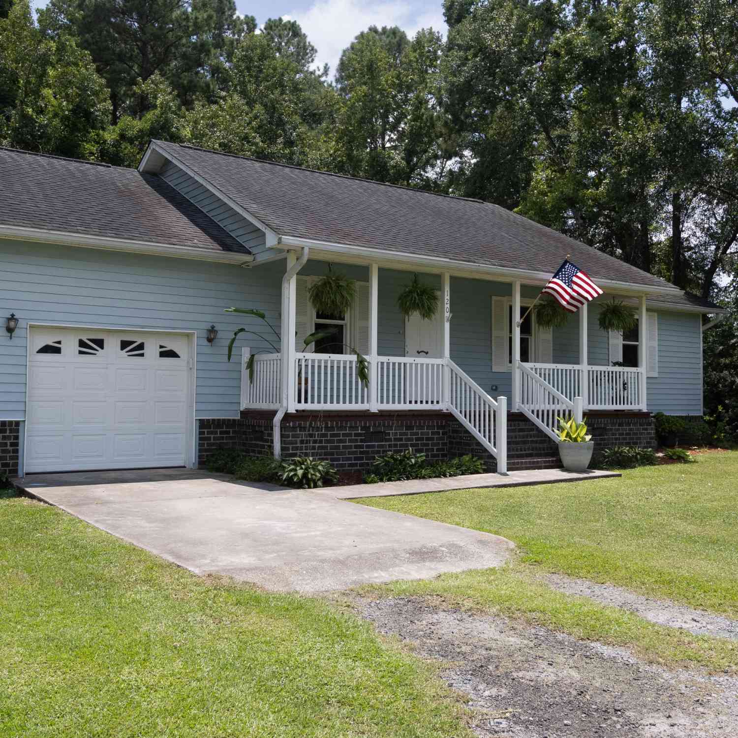 Homes For Sale - 120 Whitesville Road<br/> Moncks Corner, SC 29461