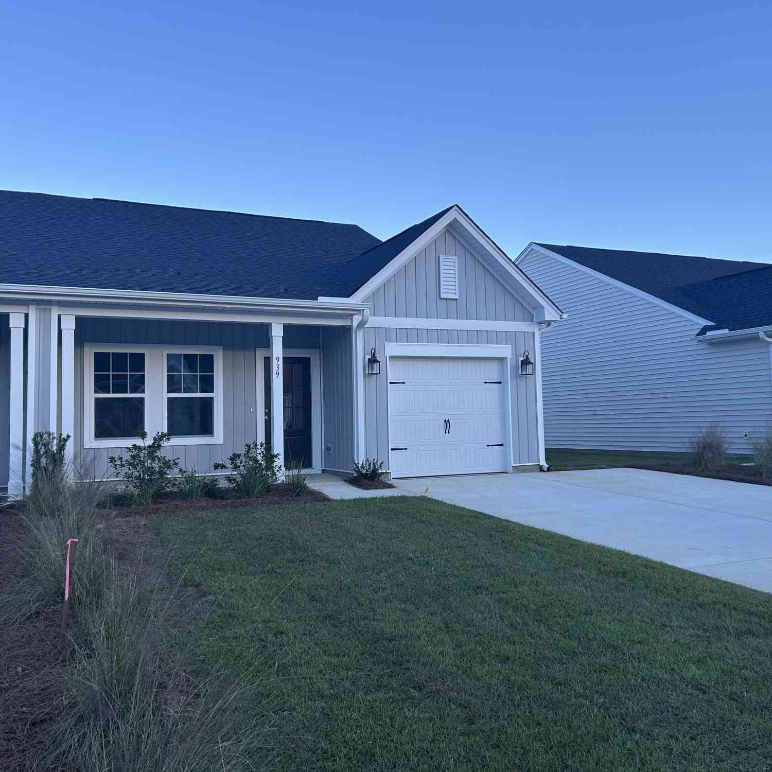 Townhouse For Sale - 939 Dusk Drive<br/> Summerville, SC 29486