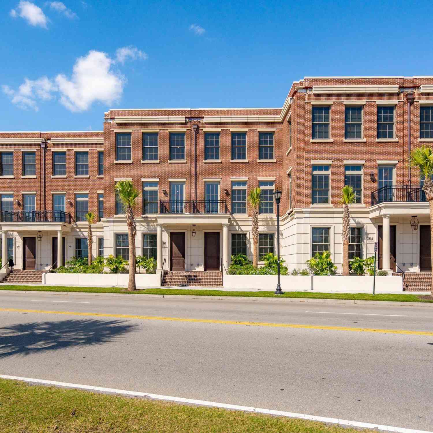 Homes For Rent - 342 Broad Street<br/> Charleston, SC 29401