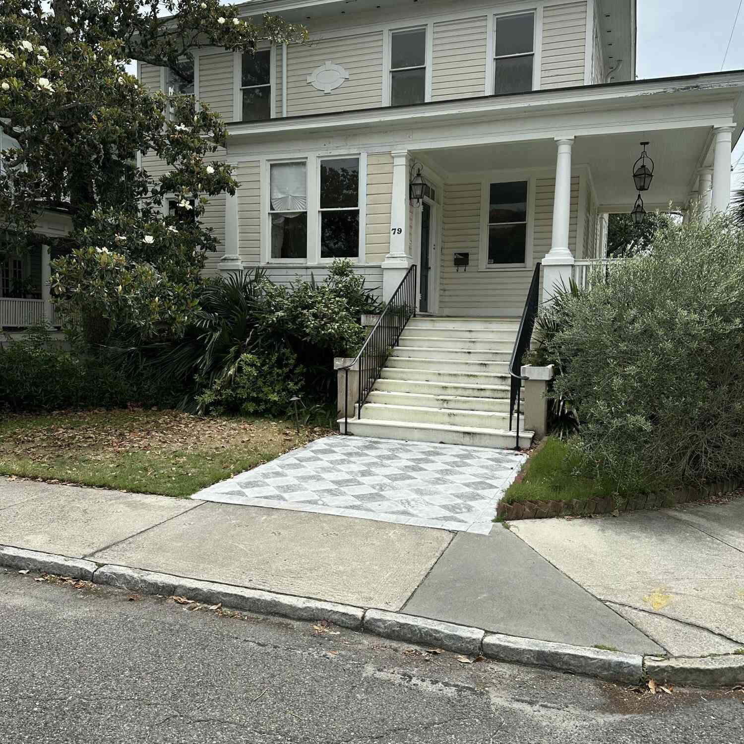 Condo For Rent - 79 Gibbes Street<br/> Charleston, SC 29401