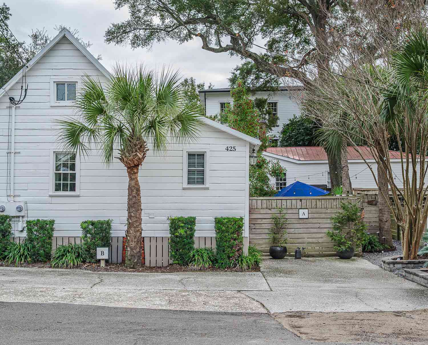 Multifamily For Rent - 425 King Street<br/> Mount Pleasant, SC 29464
