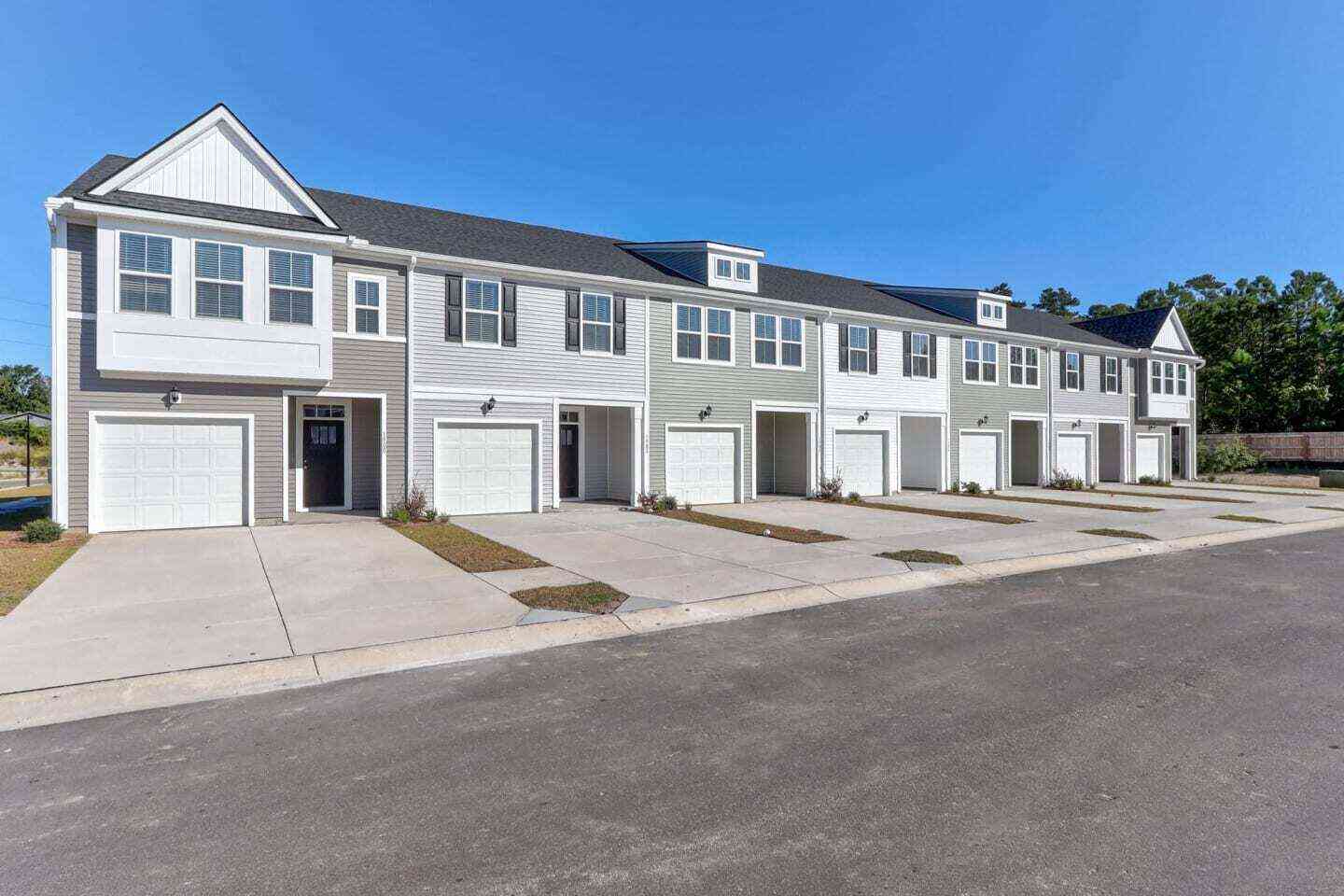 Condo For Rent - 5682 Sablewood Street #MARION<br/> North Charleston, SC 29406