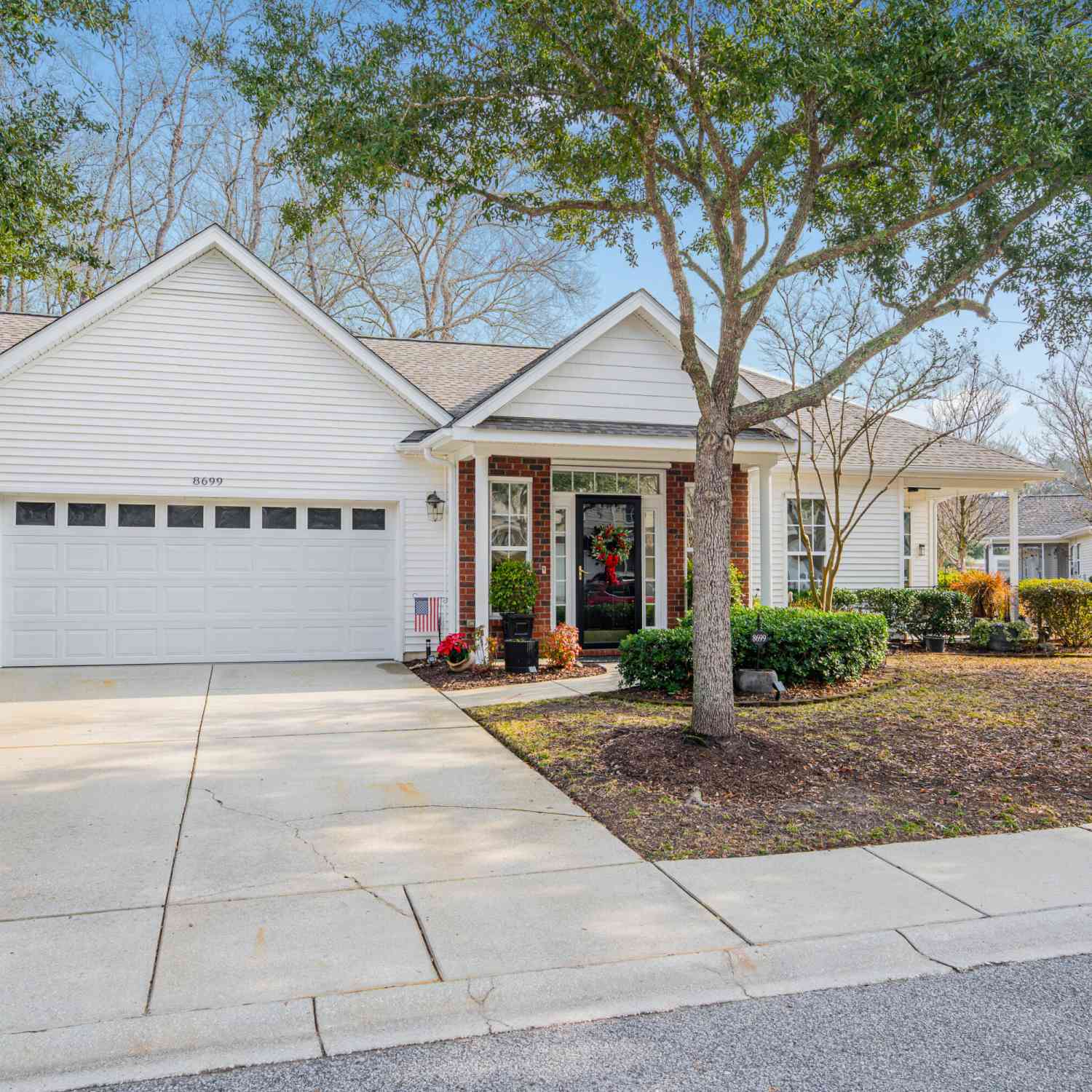 Townhouse For Sale - 8699 Grassy Oak Trail<br/> North Charleston, SC 29420