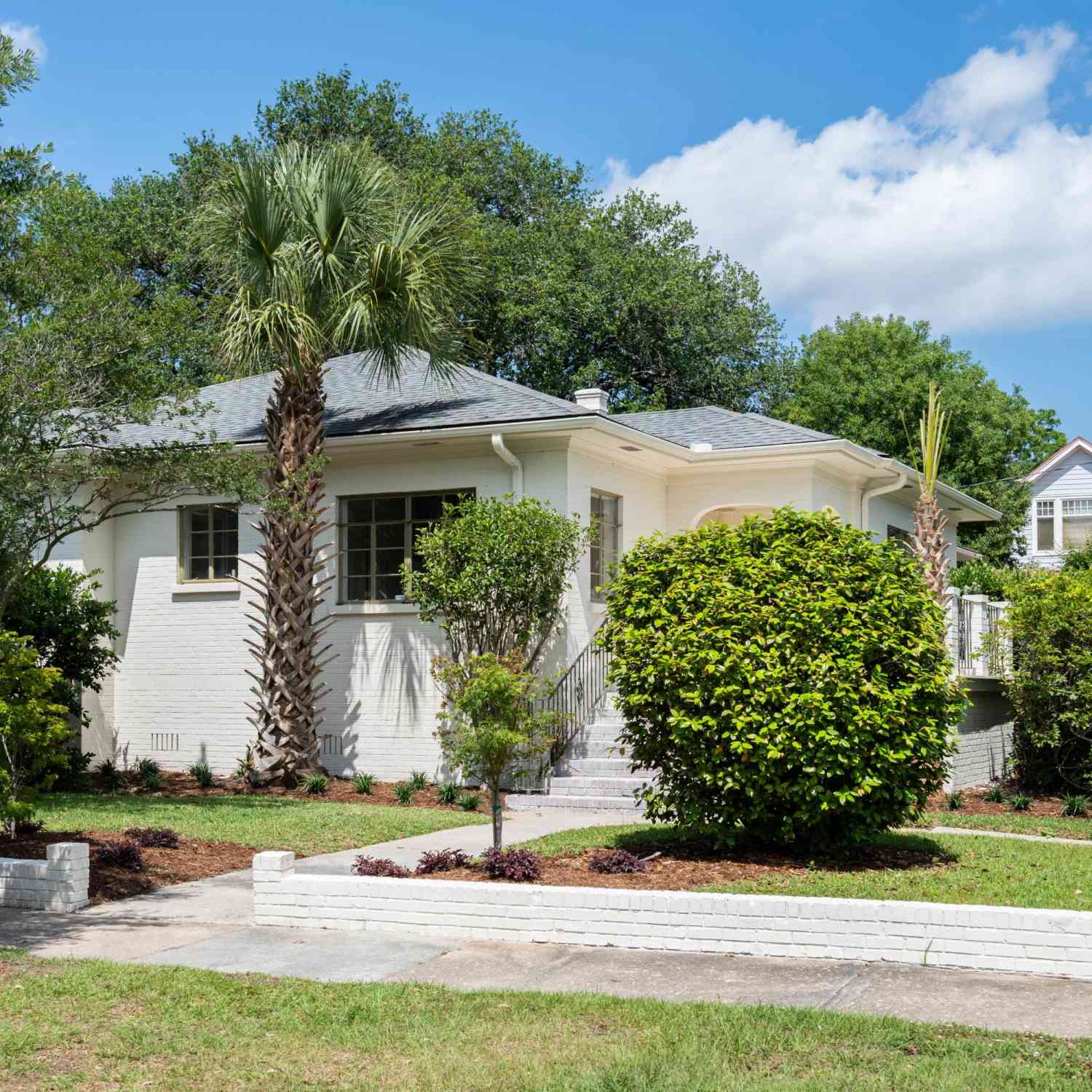 Homes For Sale - 924 Ashley Avenue<br/> Charleston, SC 29403