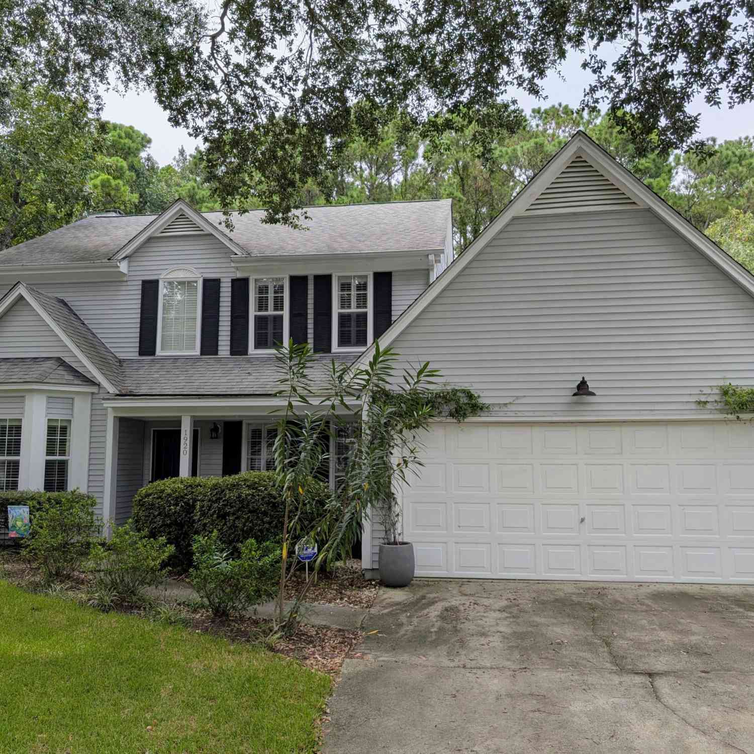 Homes For Rent - 1920 Oak Tree Lane<br/> Mount Pleasant, SC 29464