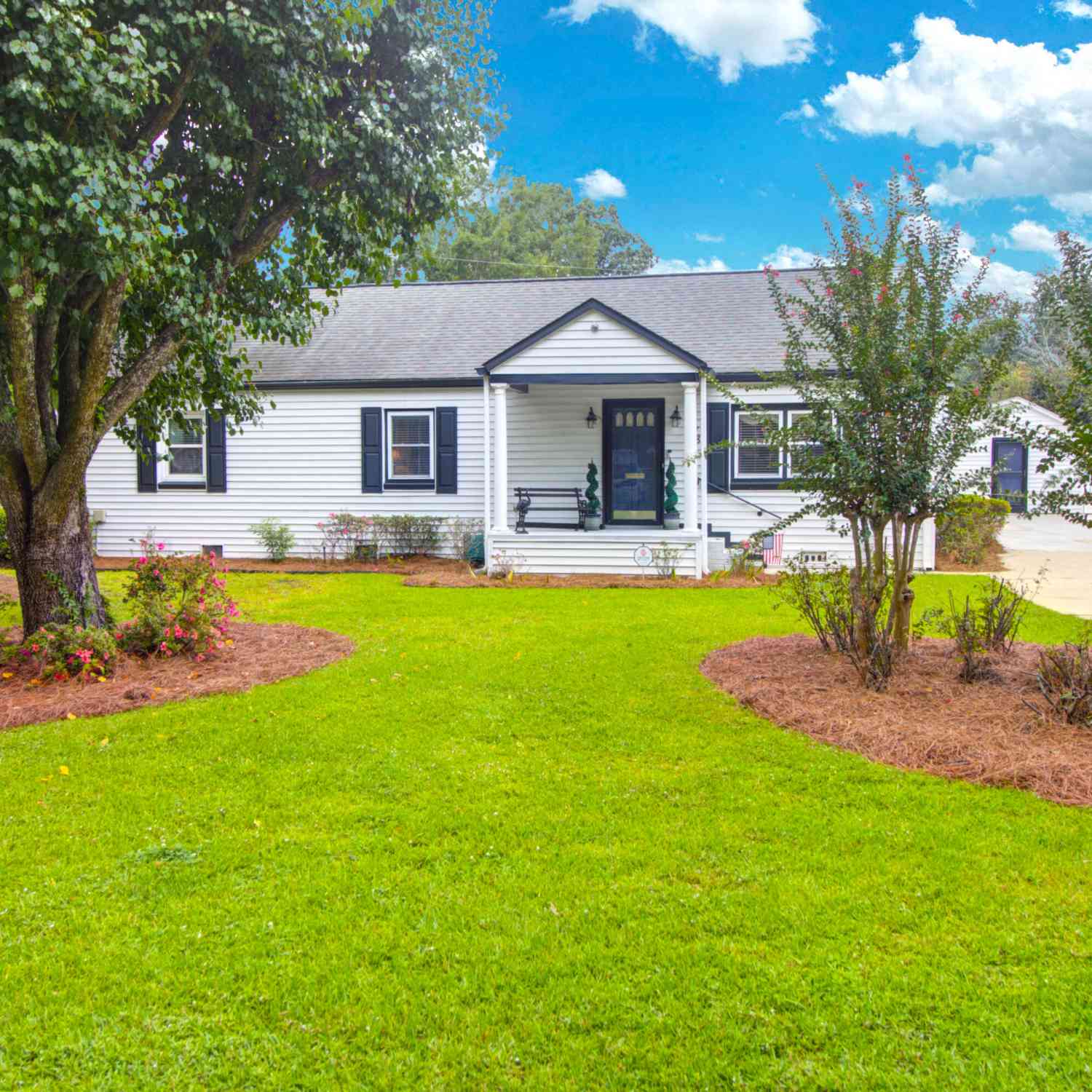 Homes For Sale - 2078 Saint James Drive<br/> Charleston, SC 29412