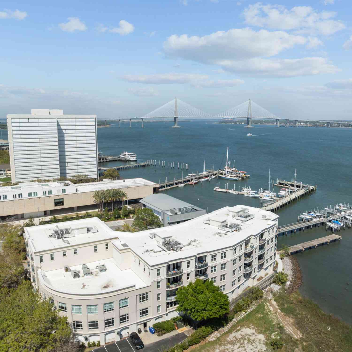 Homes For Rent - 2 Wharfside Street #5E<br/> Charleston, SC 29401