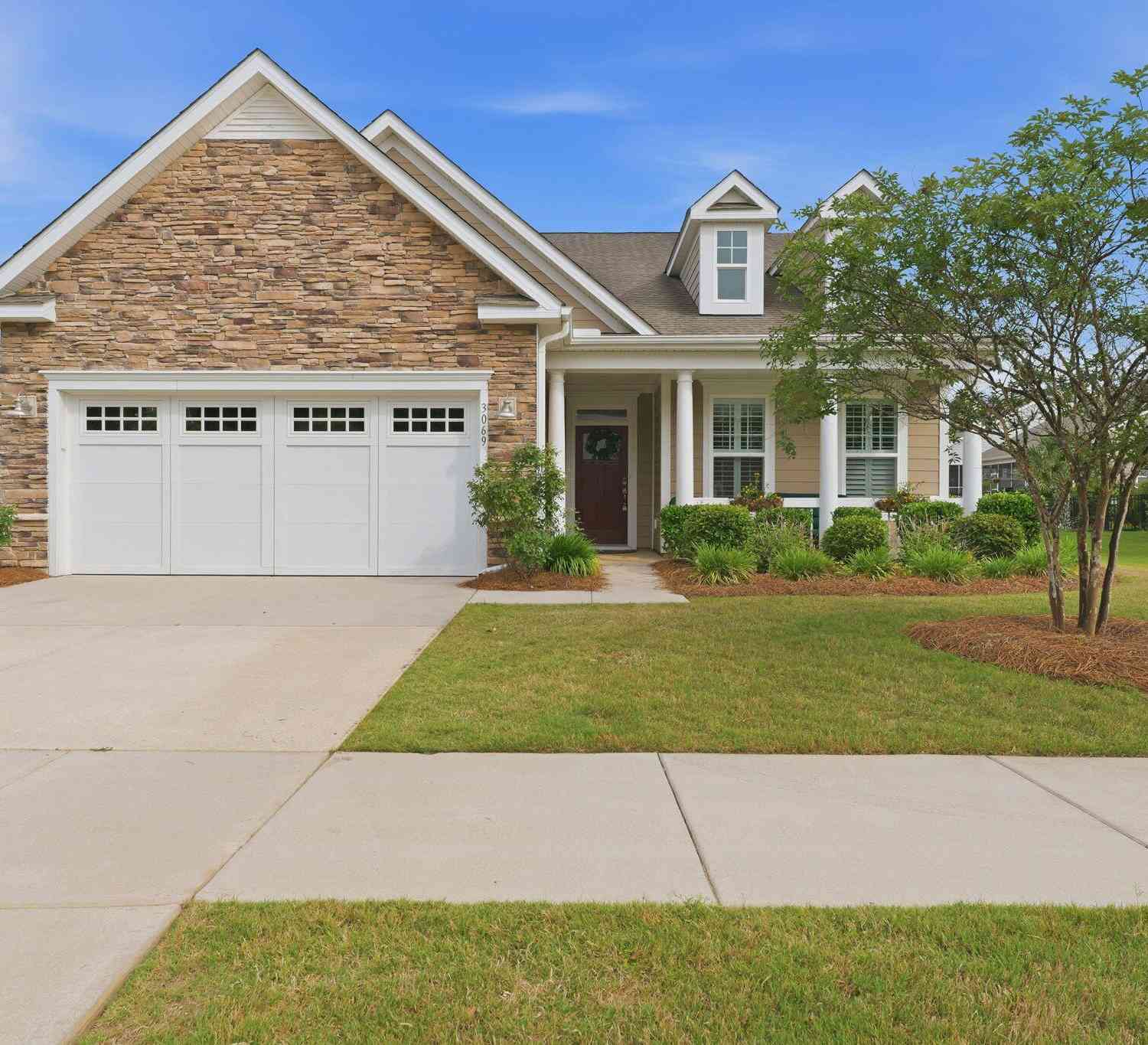 Homes For Sale - 3069 Cross Vine Lane<br/> Summerville, SC 29483