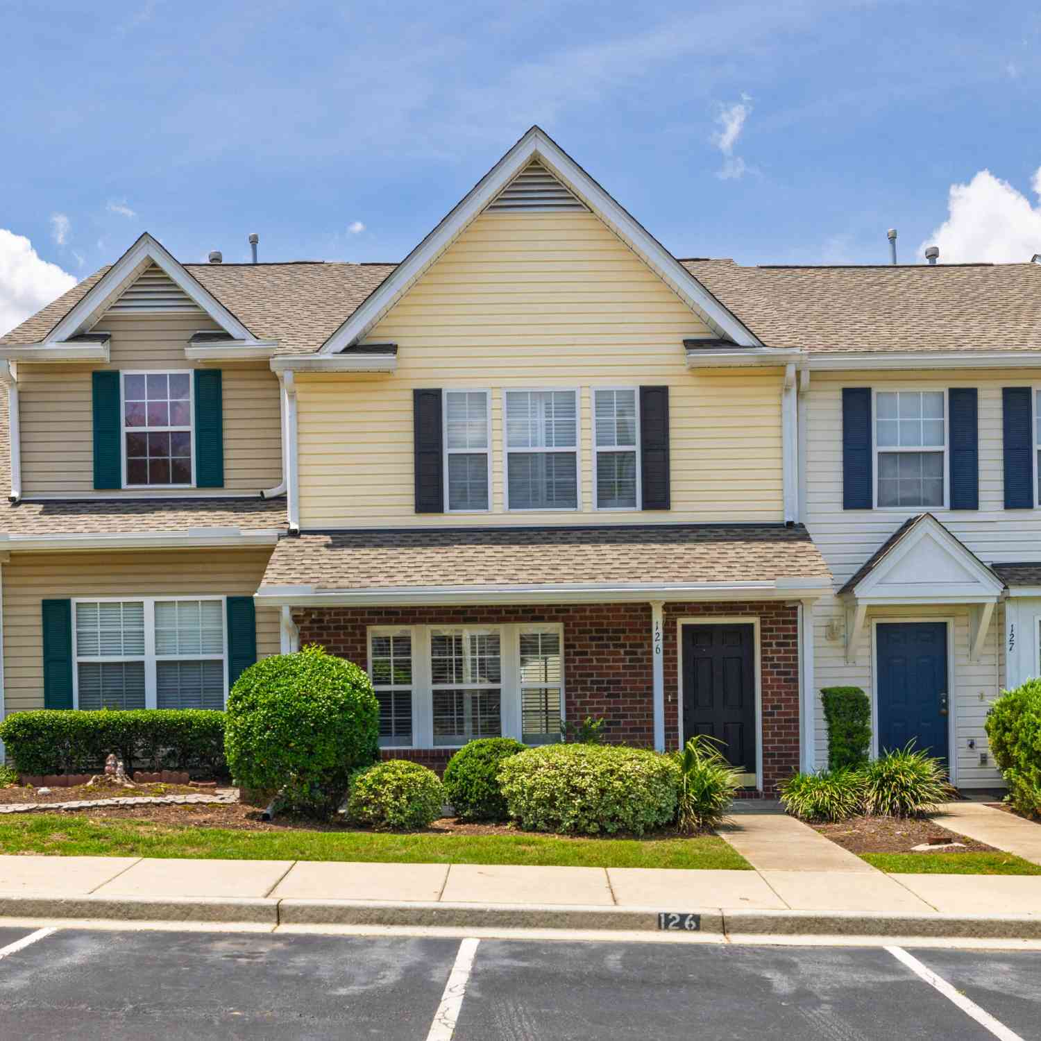 Townhouse For Sale - 126 Brockman Way<br/> Goose Creek, SC 29445