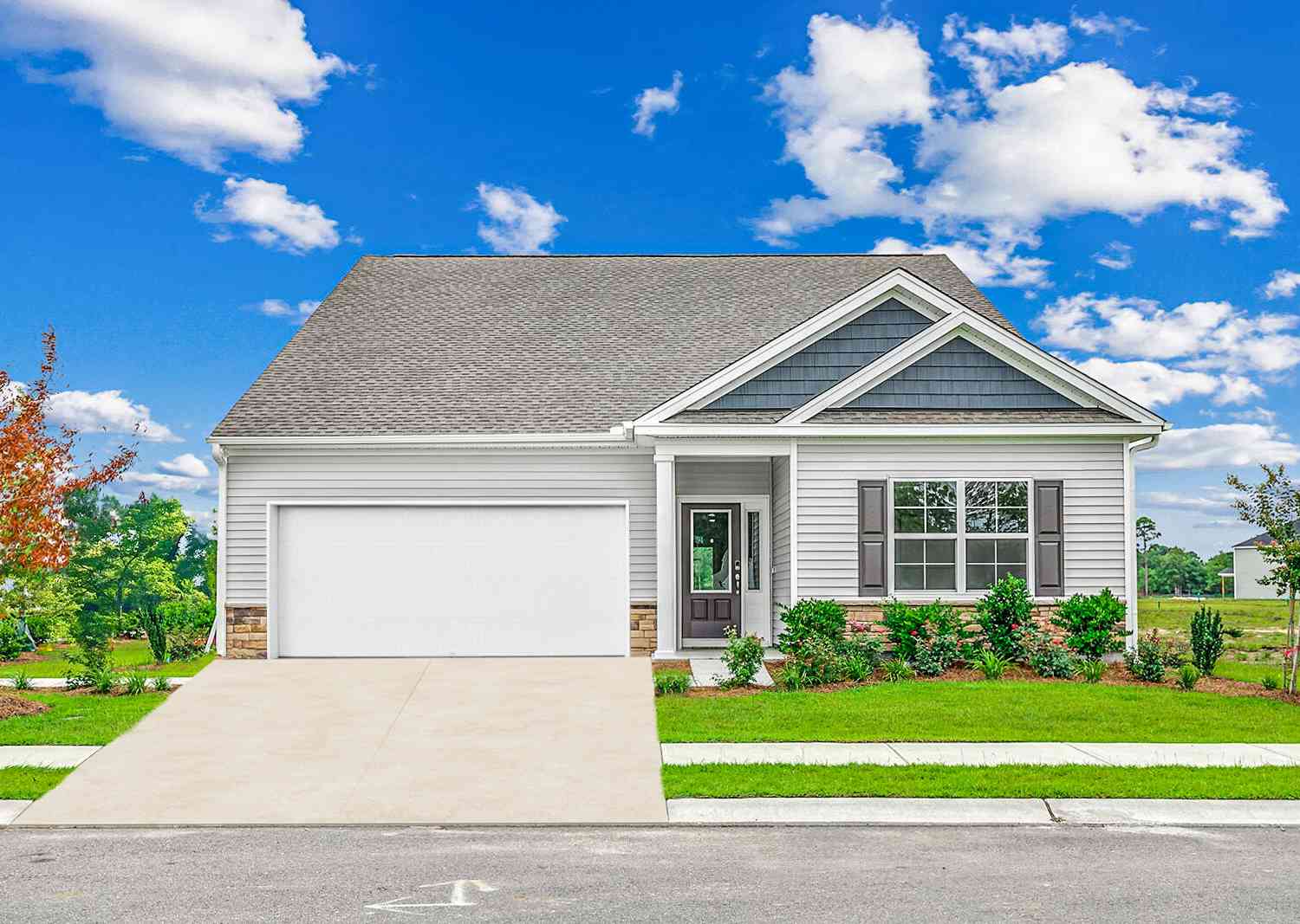 Homes For Sale - 1032 Carolina Way<br/> Manning, SC 29102