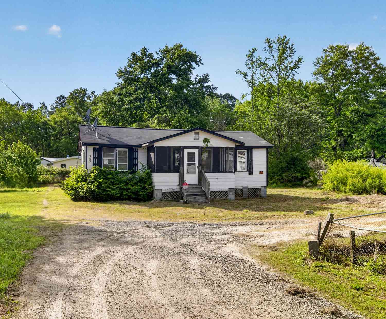 Homes For Sale - 727 Campbellridge Lane<br/> Saint Stephen, SC 29479