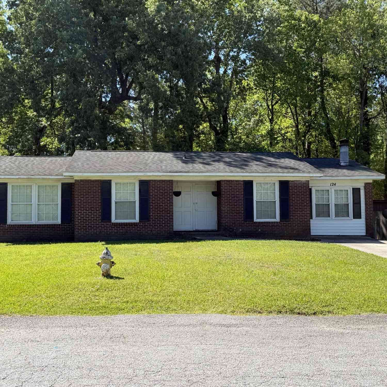 Homes For Rent - 124 Miley Avenue<br/> Summerville, SC 29485