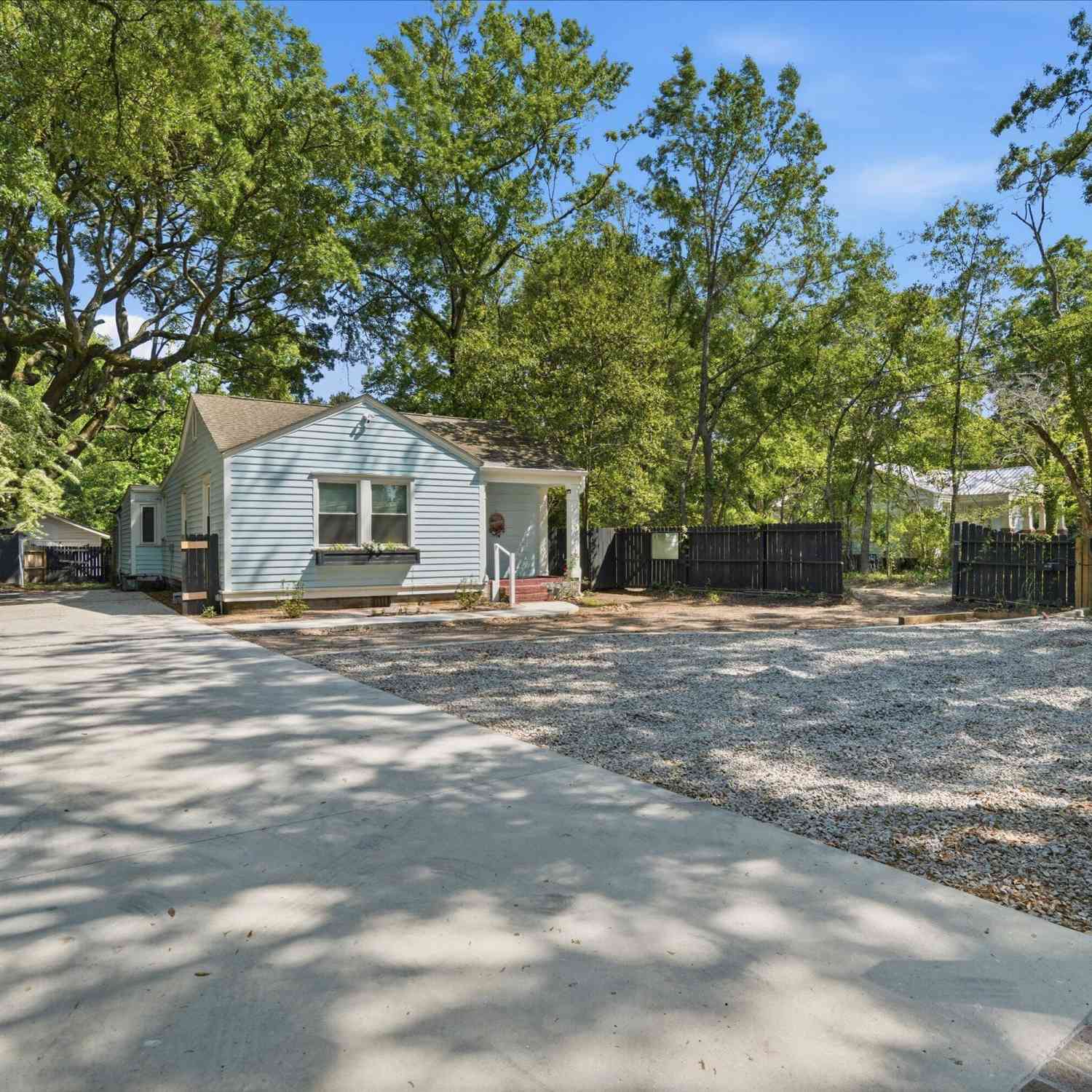 Homes For Sale - 1550 Folly Road<br/> Charleston, SC 29412