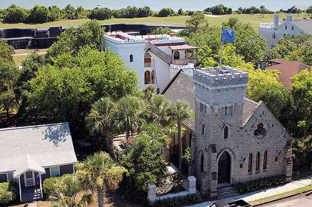 Homes For Rent - 1401 Middle Street<br/> Sullivans Island, SC 29482