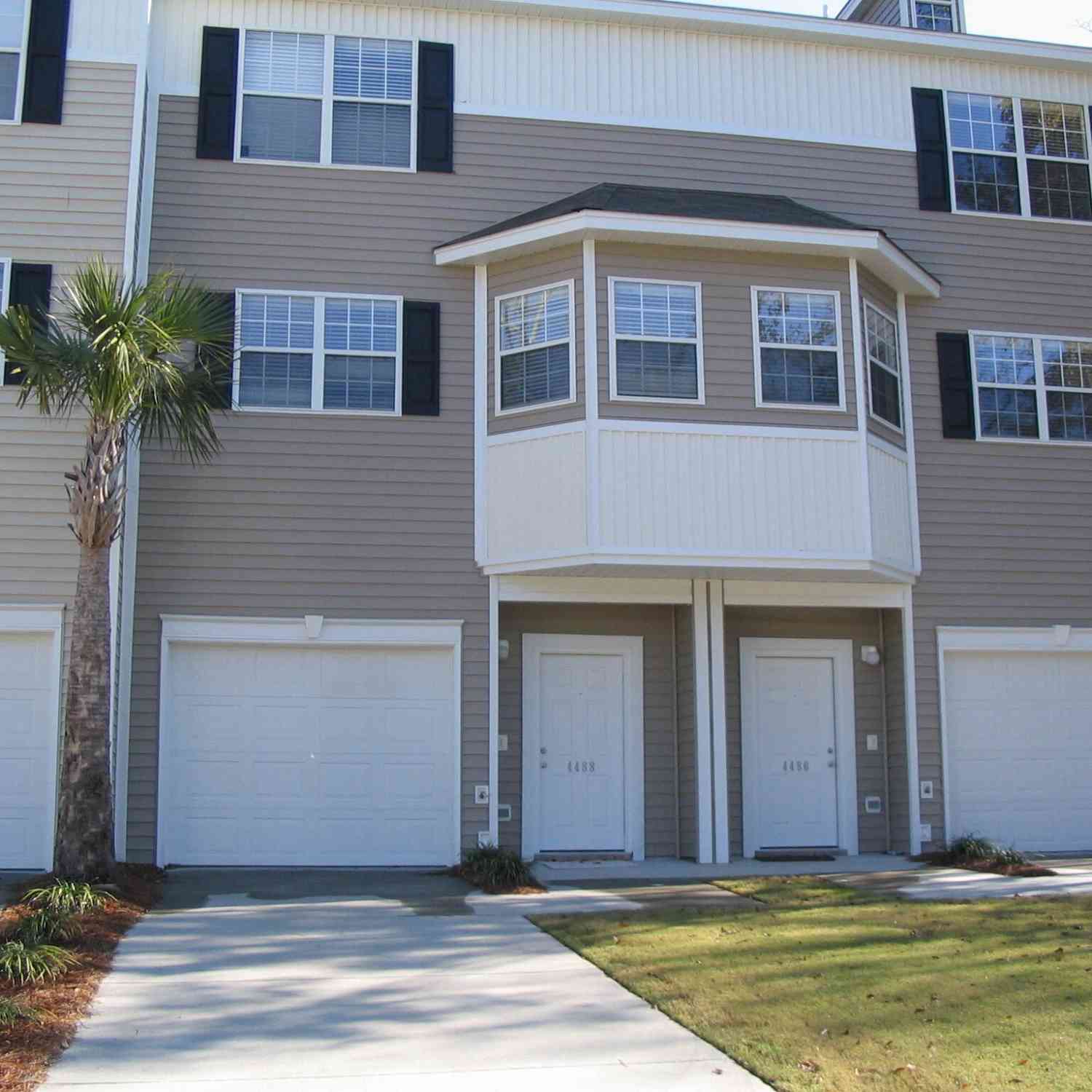 Townhouse For Sale - 4488 Great Oak Drive #10-G<br/> North Charleston, SC 29418