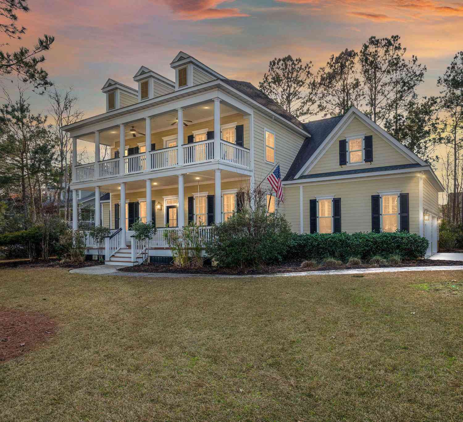 Homes For Sale - 3711 Riverstation Court<br/> Mount Pleasant, SC 29466