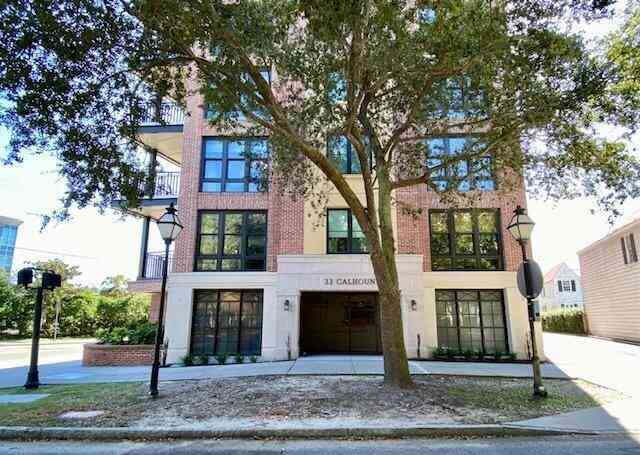 Homes For Rent - 33 Calhoun Street #236<br/> Charleston, SC 29401