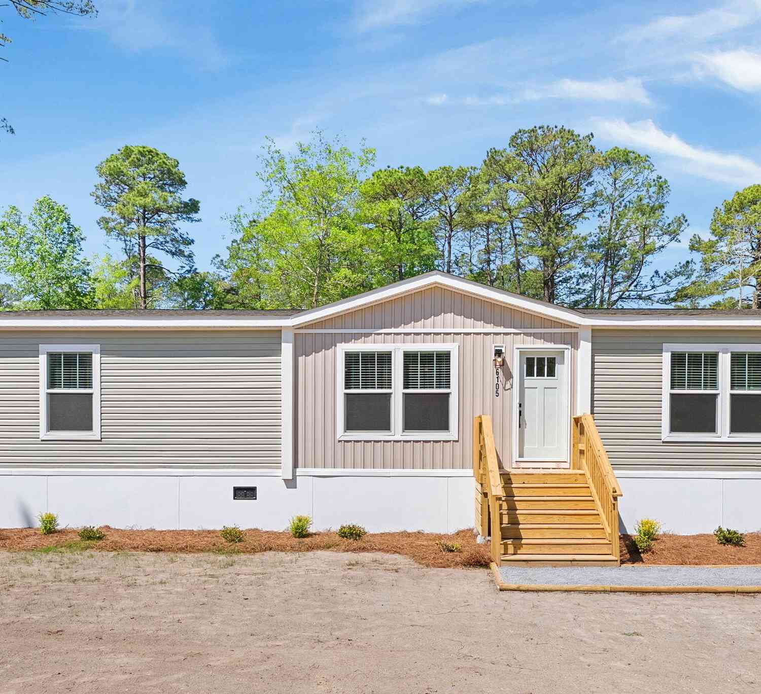 Homes For Sale - 6105 Fox Drive<br/> Ravenel, SC 29470
