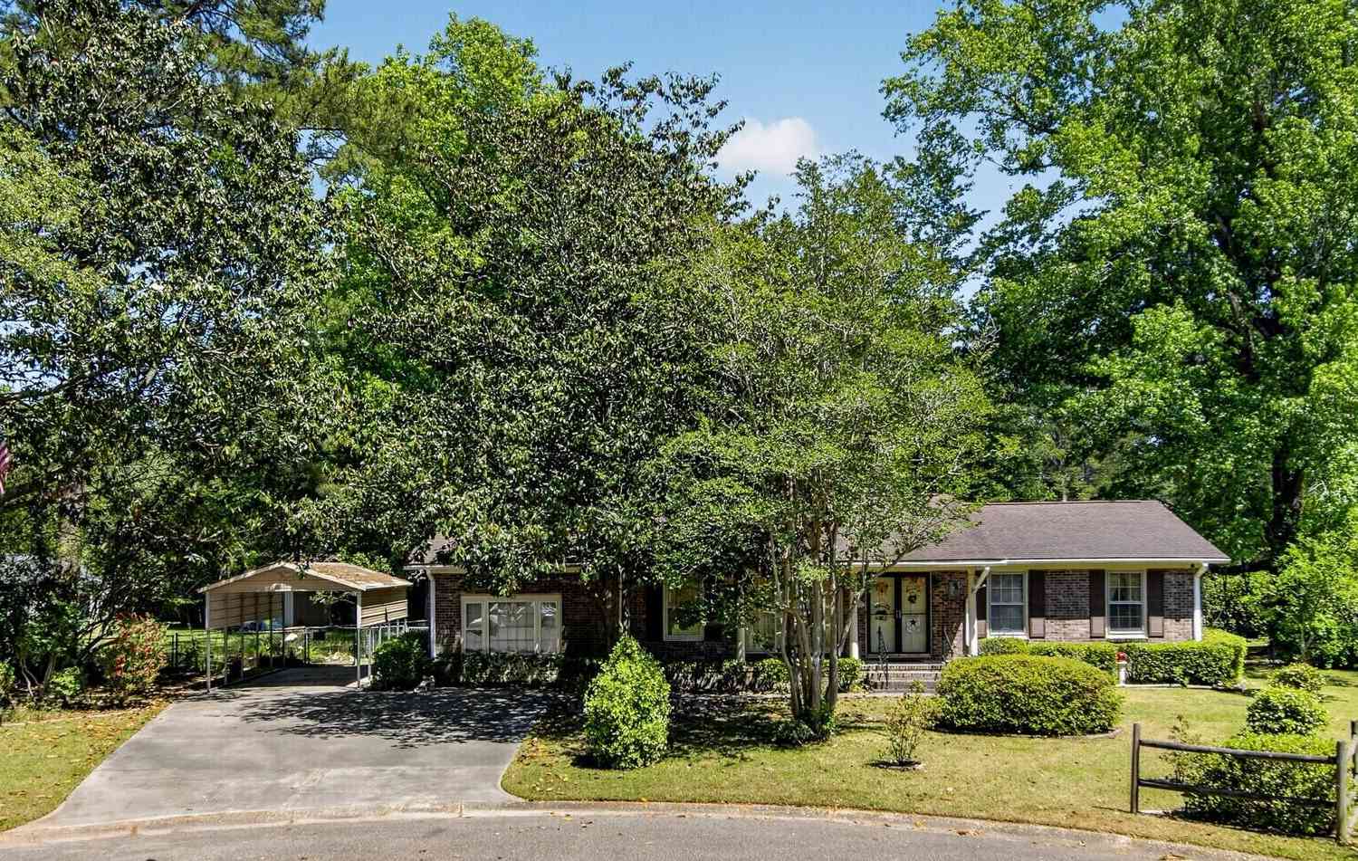 Homes For Sale - 109 Two Wood Court<br/> Summerville, SC 29483