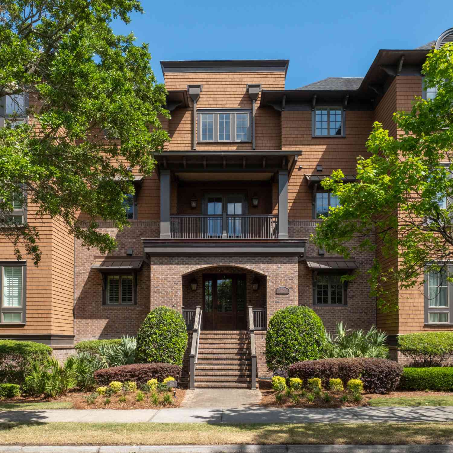 Condo For Sale - 250 Island Park Drive #202<br/> Charleston, SC 29492