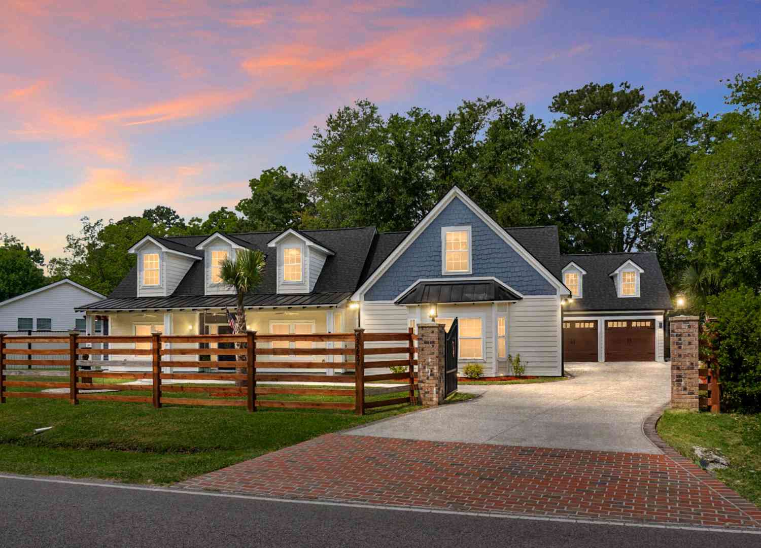 Homes For Sale - 3257 Pinewood Drive<br/> Ladson, SC 29456
