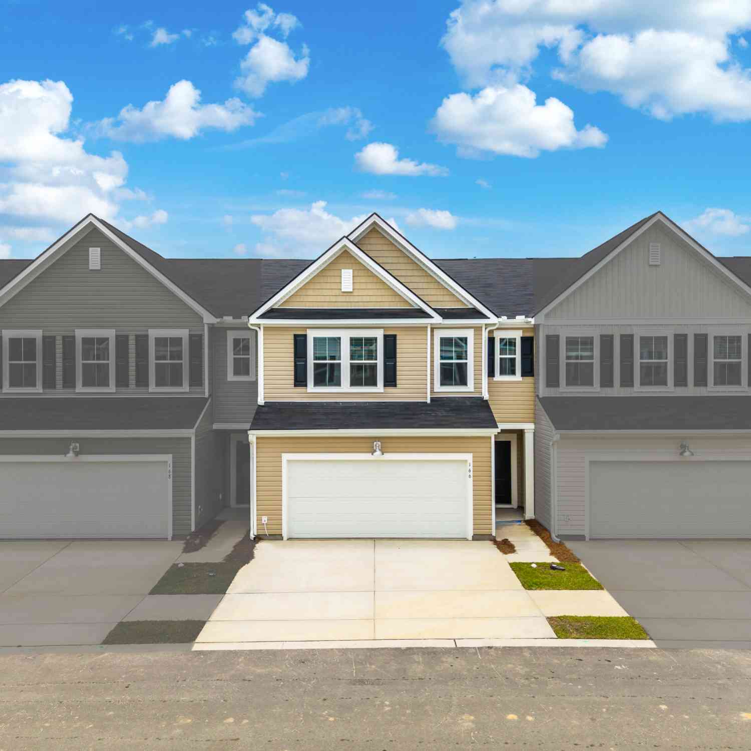 Condo For Sale - 166 Green Thistle Way<br/> Summerville, SC 29483