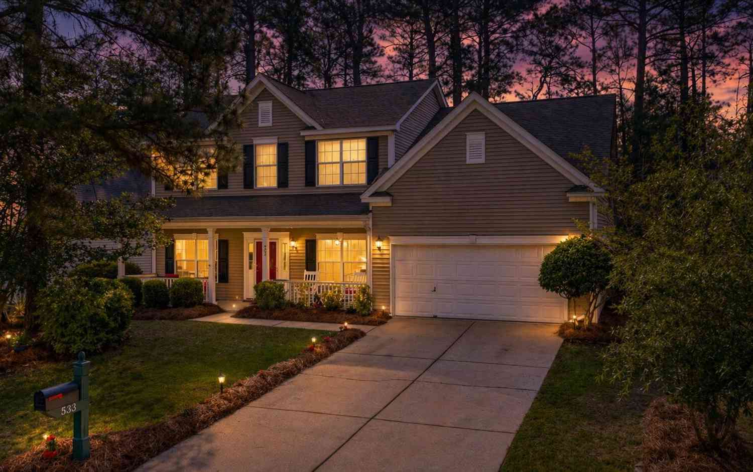 Homes For Sale - 533 Pointe Of Oaks Road<br/> Summerville, SC 29485