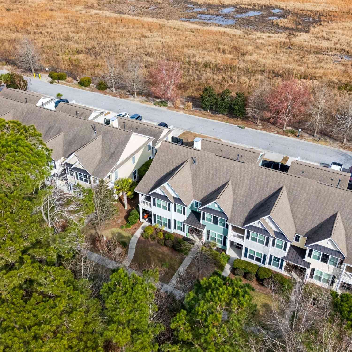 Townhouse For Sale - 2068 Promenade Court<br/> Mount Pleasant, SC 29466