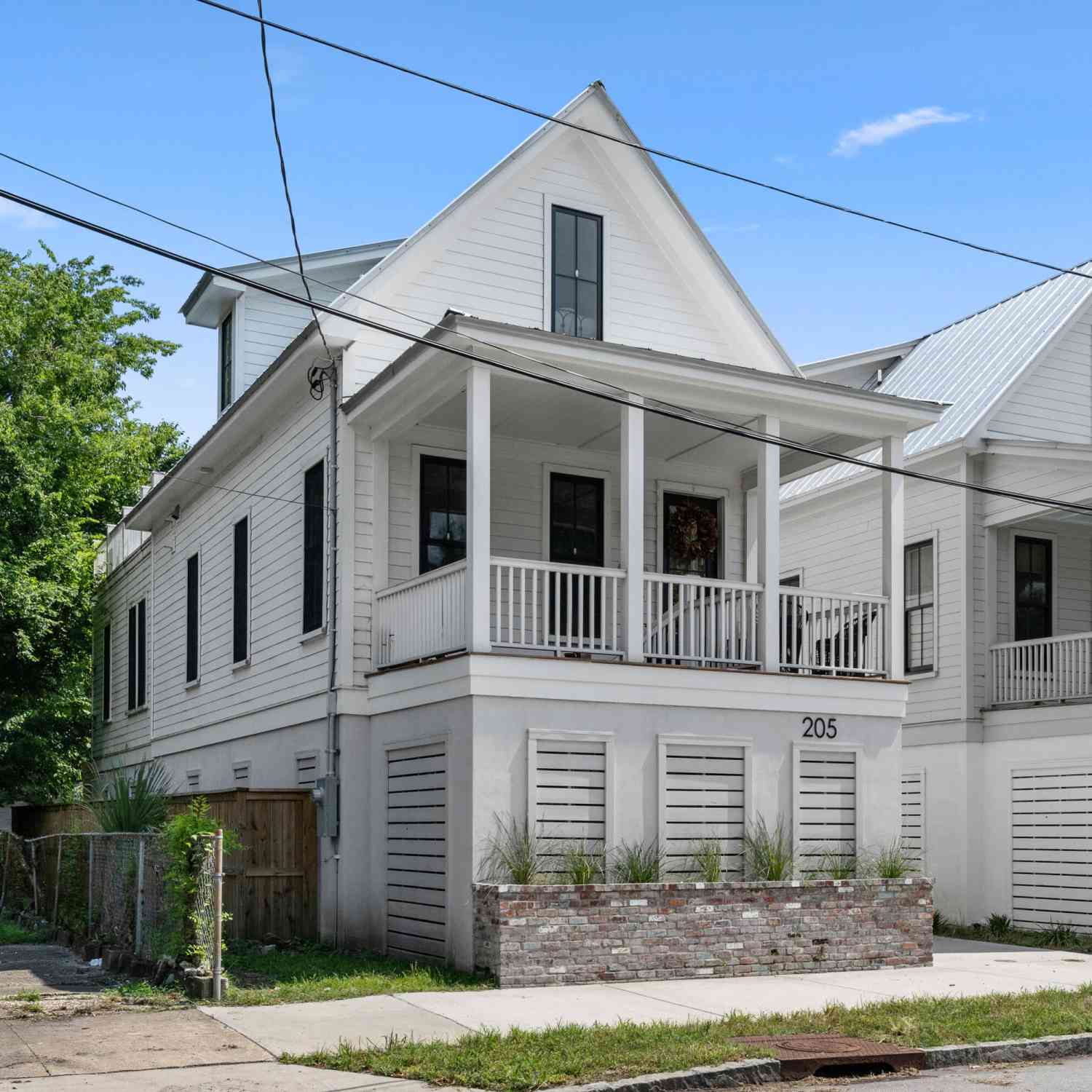 Homes For Sale - 205 Line Street<br/> Charleston, SC 29403