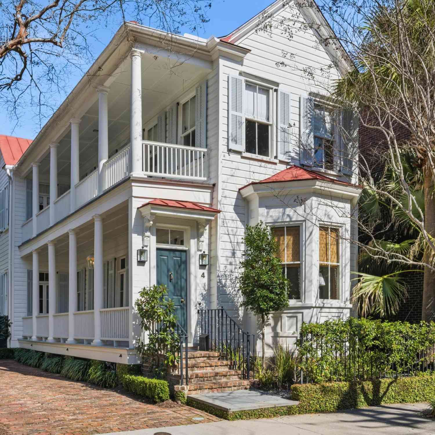 Homes For Sale - 4 Wentworth Street<br/> Charleston, SC 29401