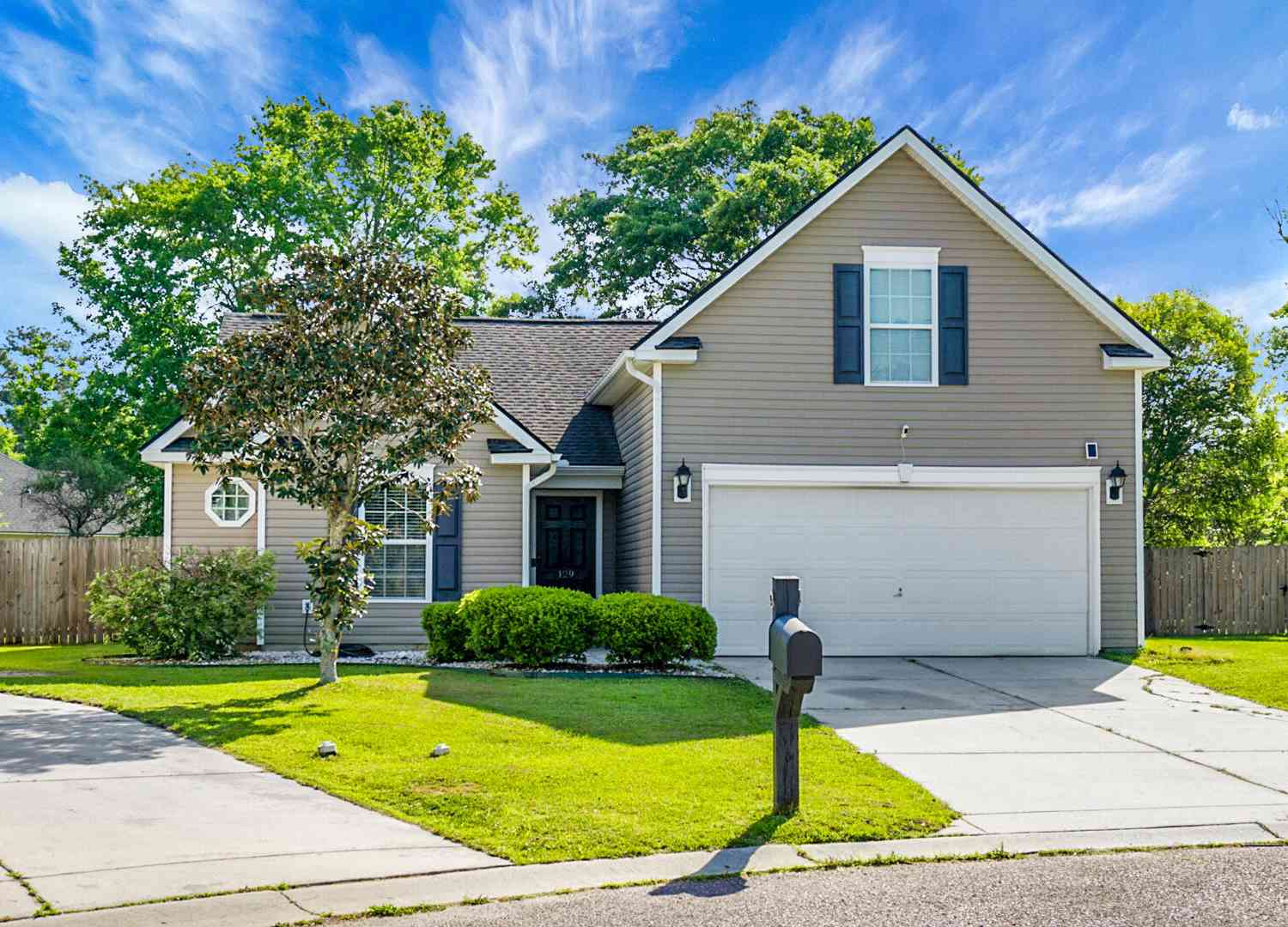 Homes For Sale - 129 Mockernut Drive<br/> Ladson, SC 29456