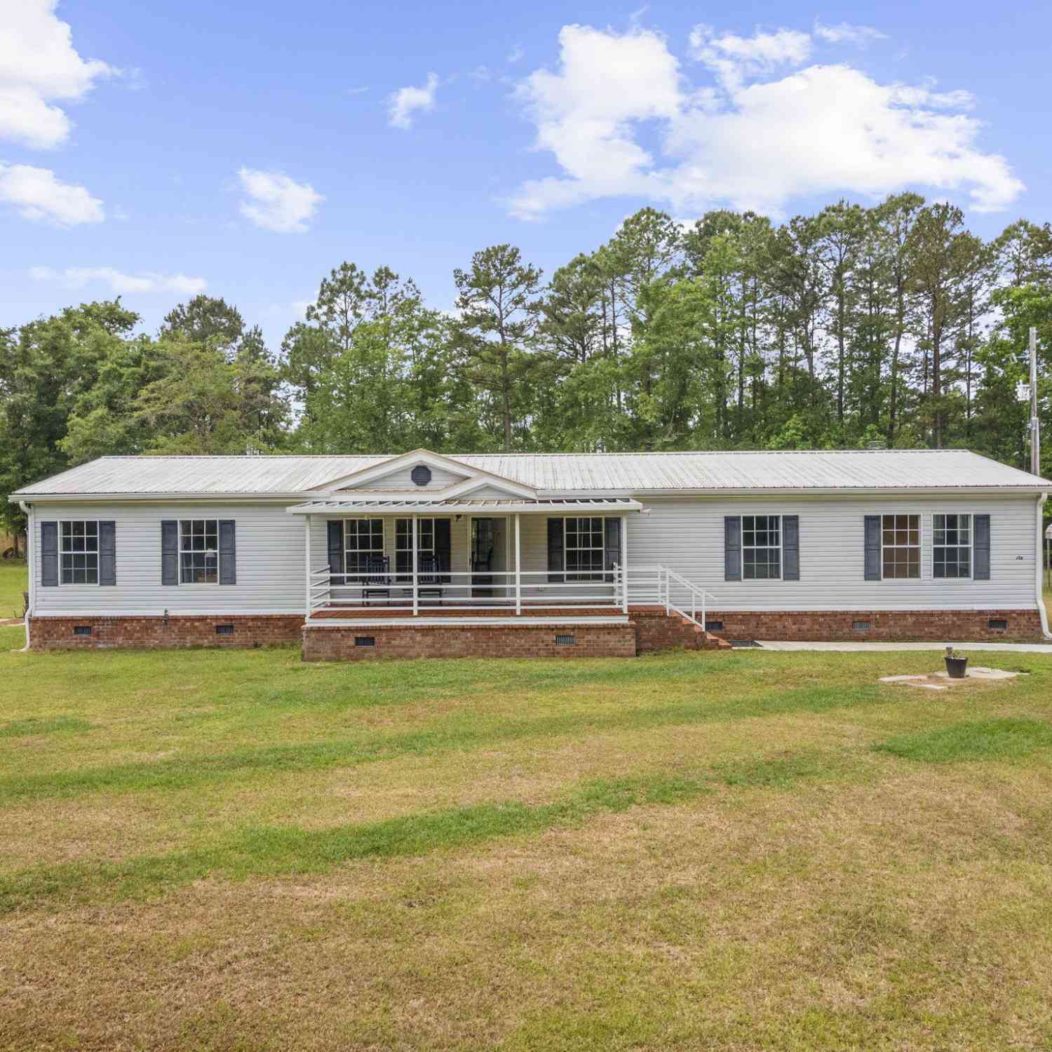 Homes For Sale - 712 Wesley Grove Road<br/> Colleton County, Cottageville, SC 29435