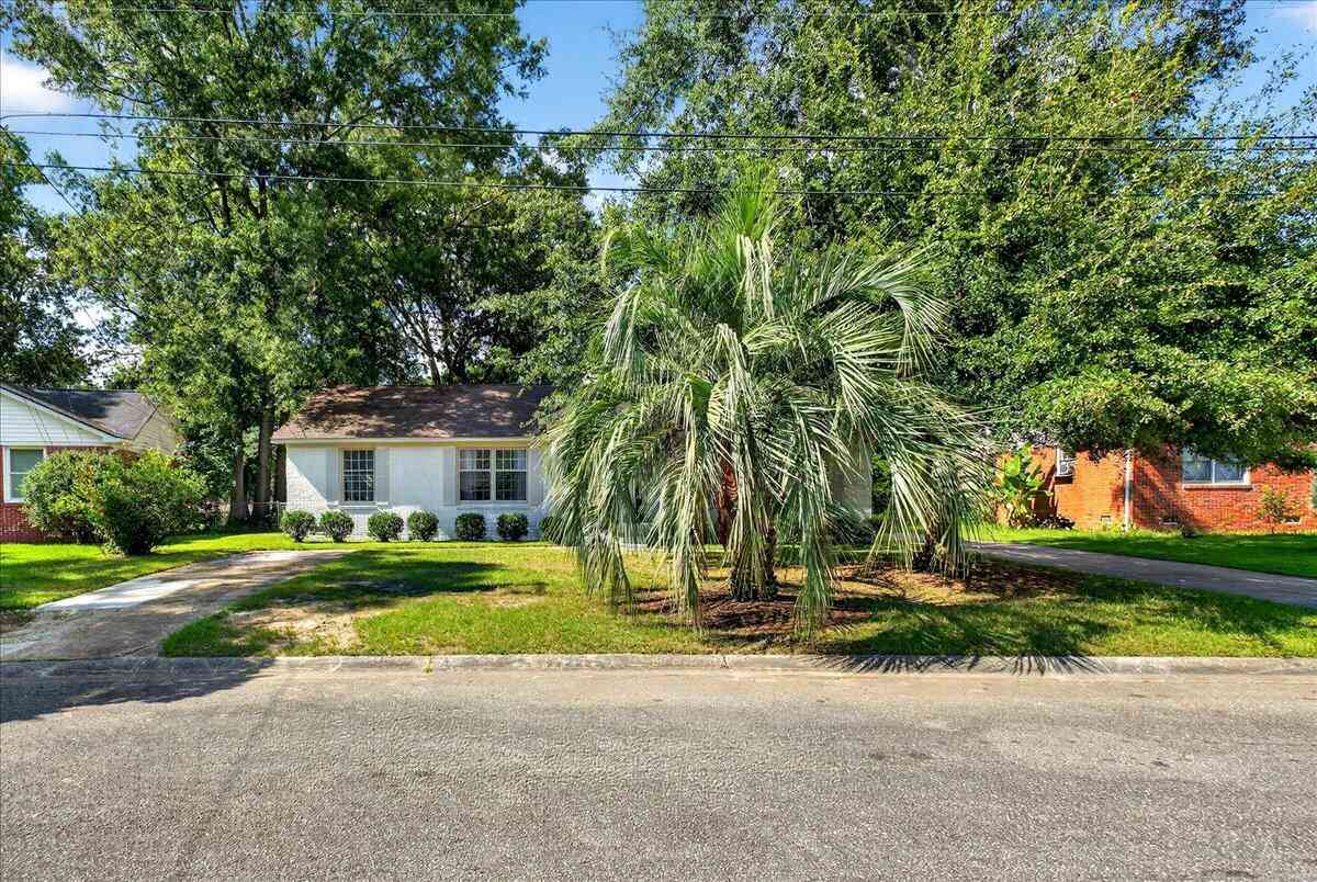 Homes For Sale - 3452 Plaza Lane<br/> North Charleston, SC 29420