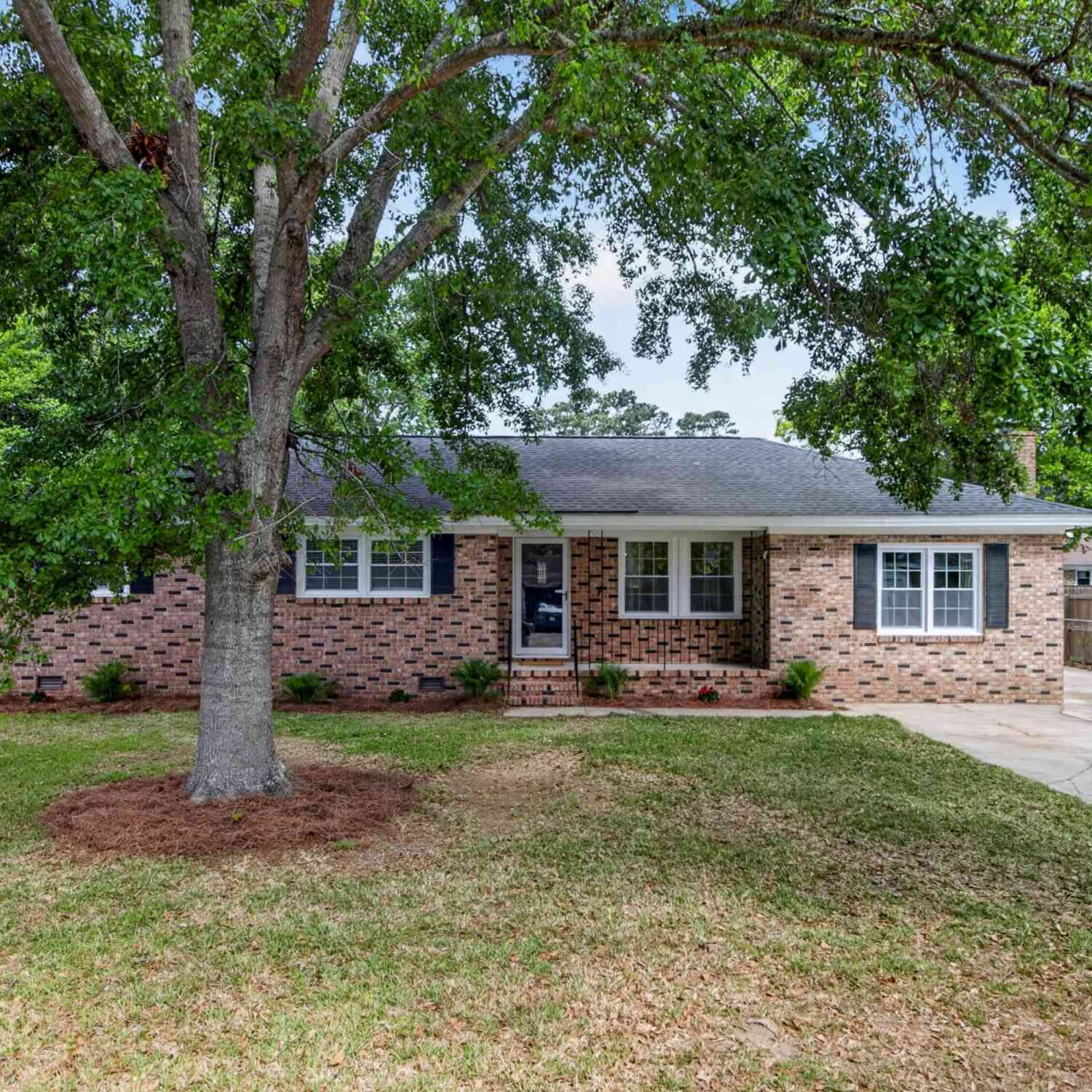 Homes For Sale - 106 Benton Street<br/> Goose Creek, SC 29445