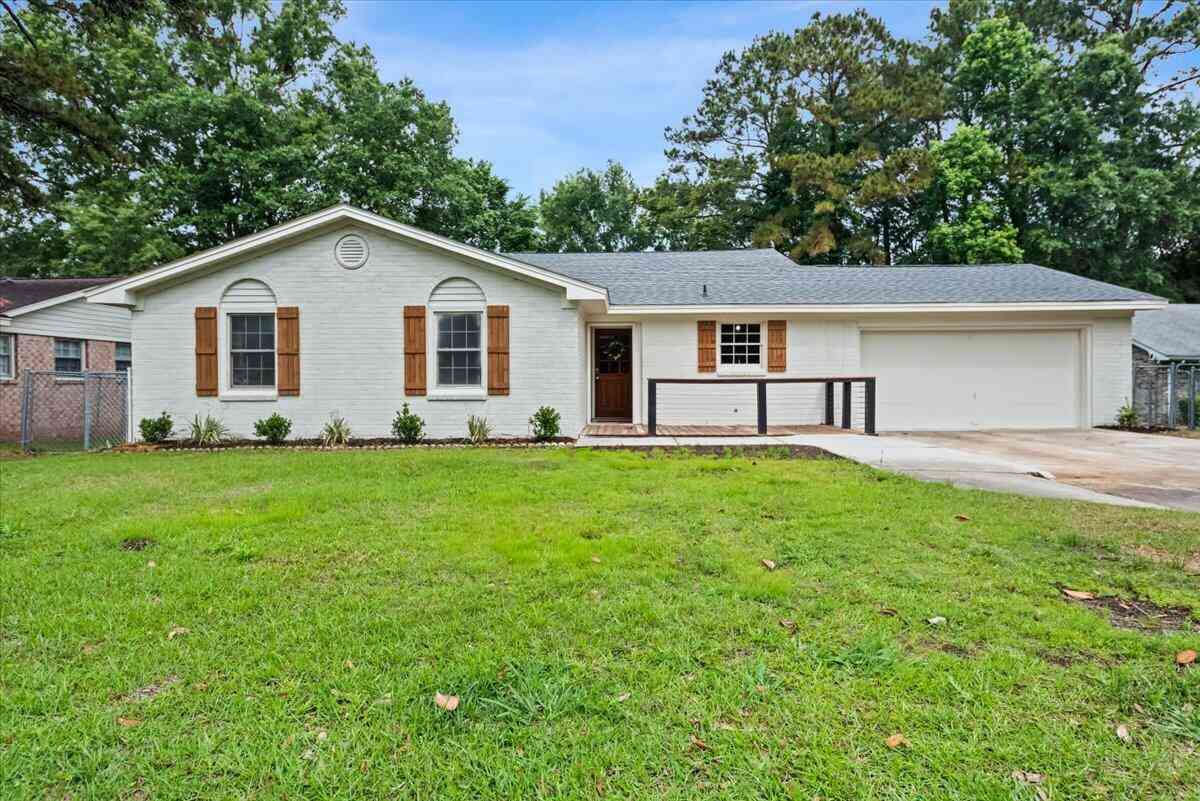 Homes For Sale - 140 Rosedale Avenue<br/> Goose Creek, SC 29445