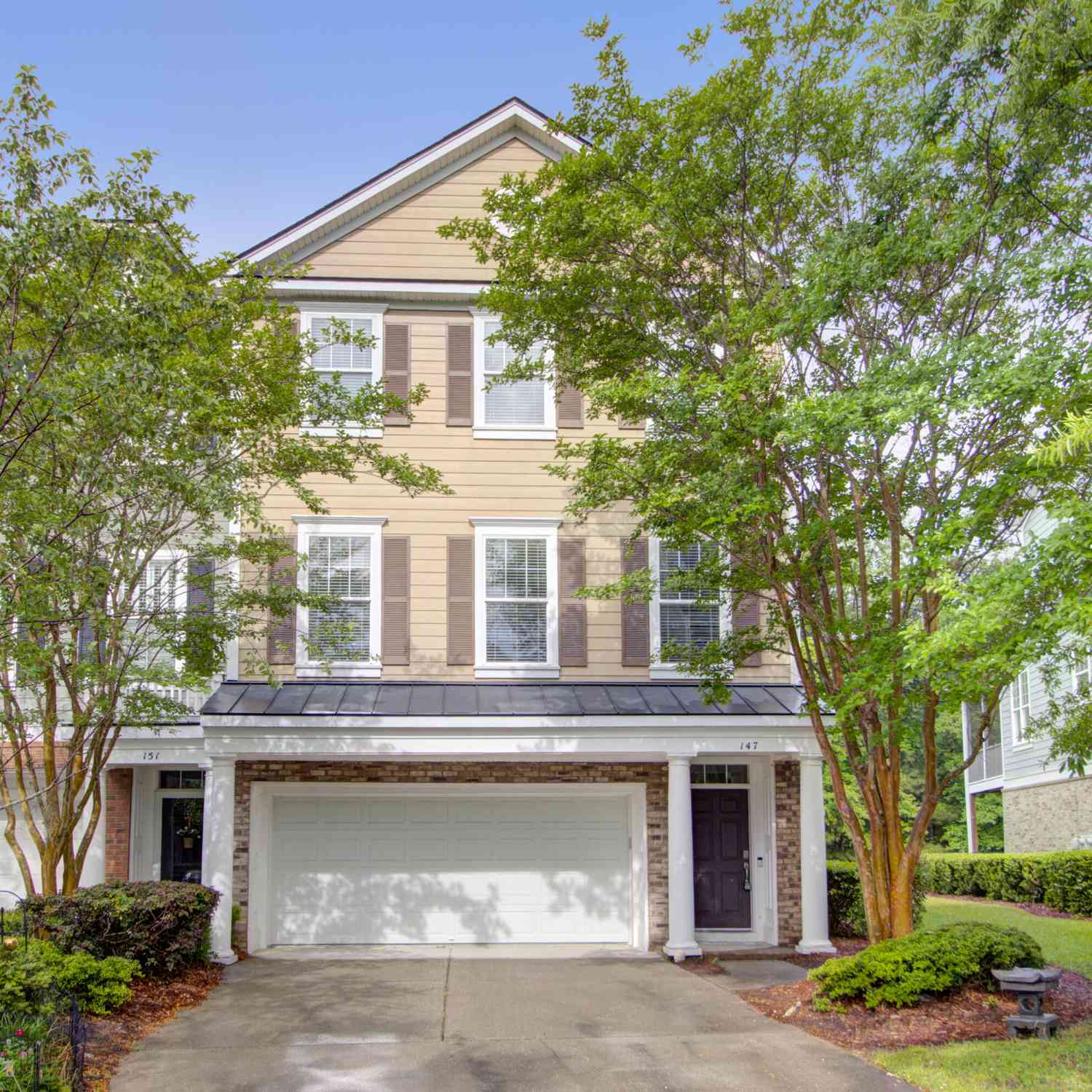 Homes For Sale - 147 Palm Cove Way<br/> Mount Pleasant, SC 29466