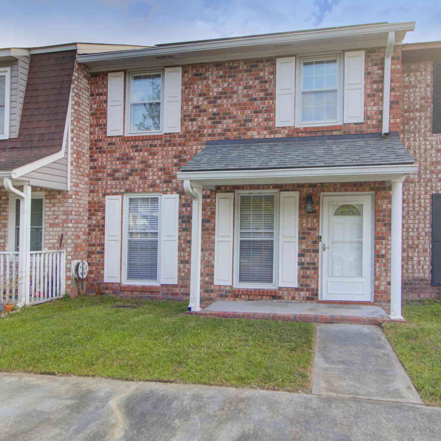 Townhouse For Sale - 4352 Briarstone Court<br/> North Charleston, SC 29418