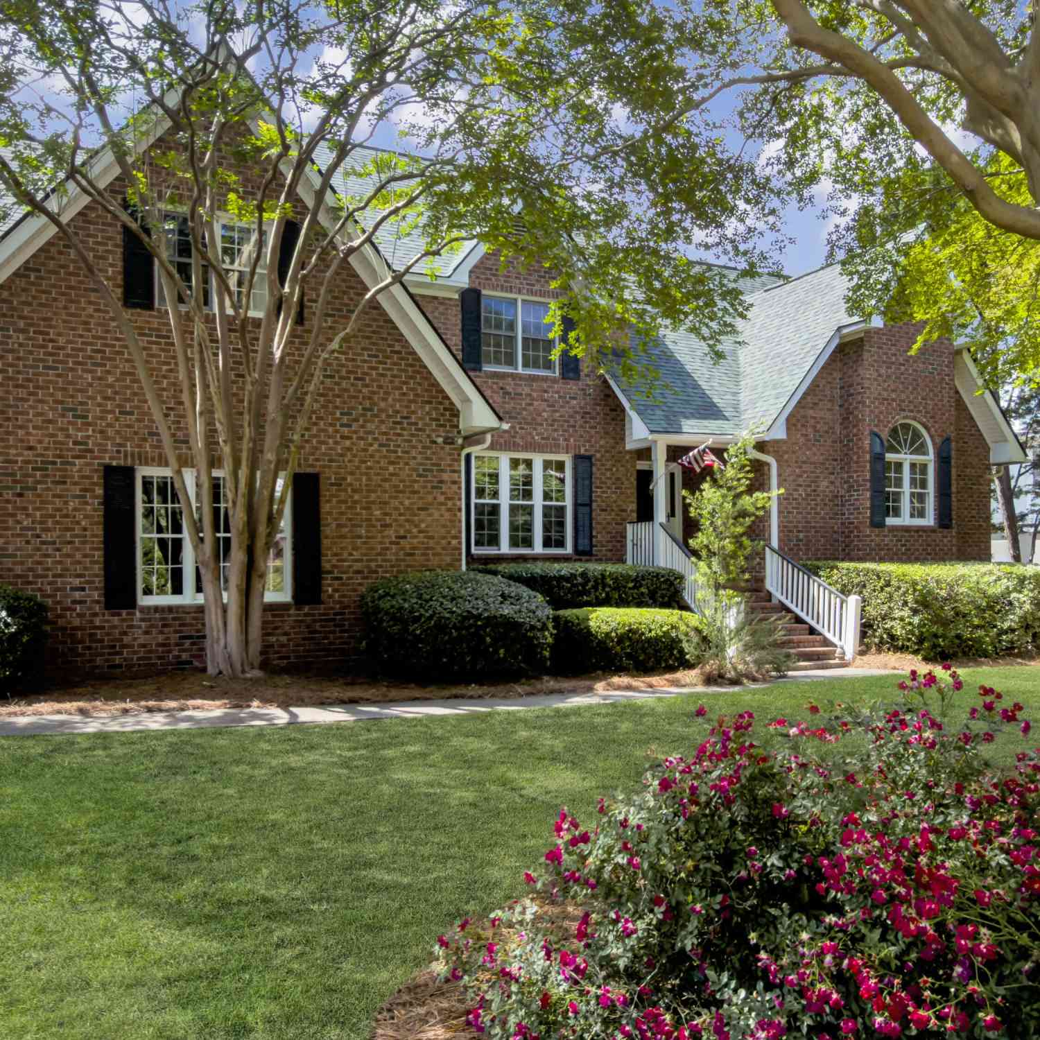 Homes For Sale - 1529 Strathmore Lane<br/> Mount Pleasant, SC 29464