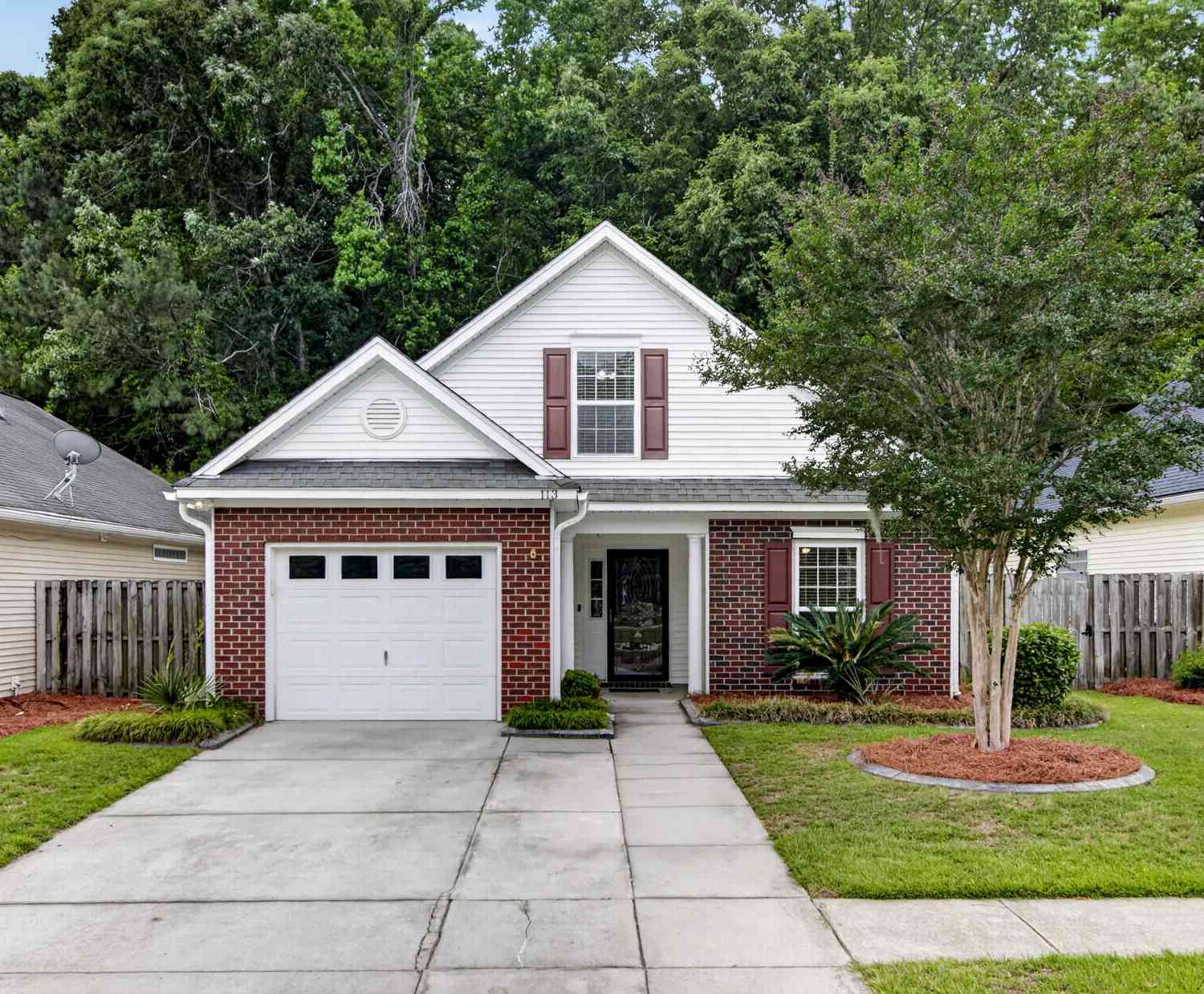 Homes For Sale - 113 Garden Grove Drive<br/> Summerville, SC 29485