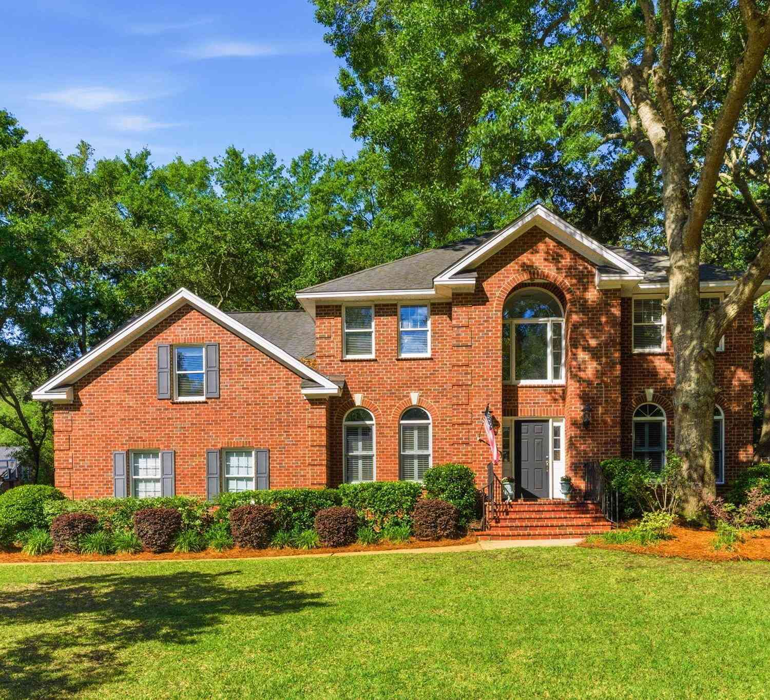 Homes For Sale - 686 Cain Drive<br/> Mount Pleasant, SC 29464