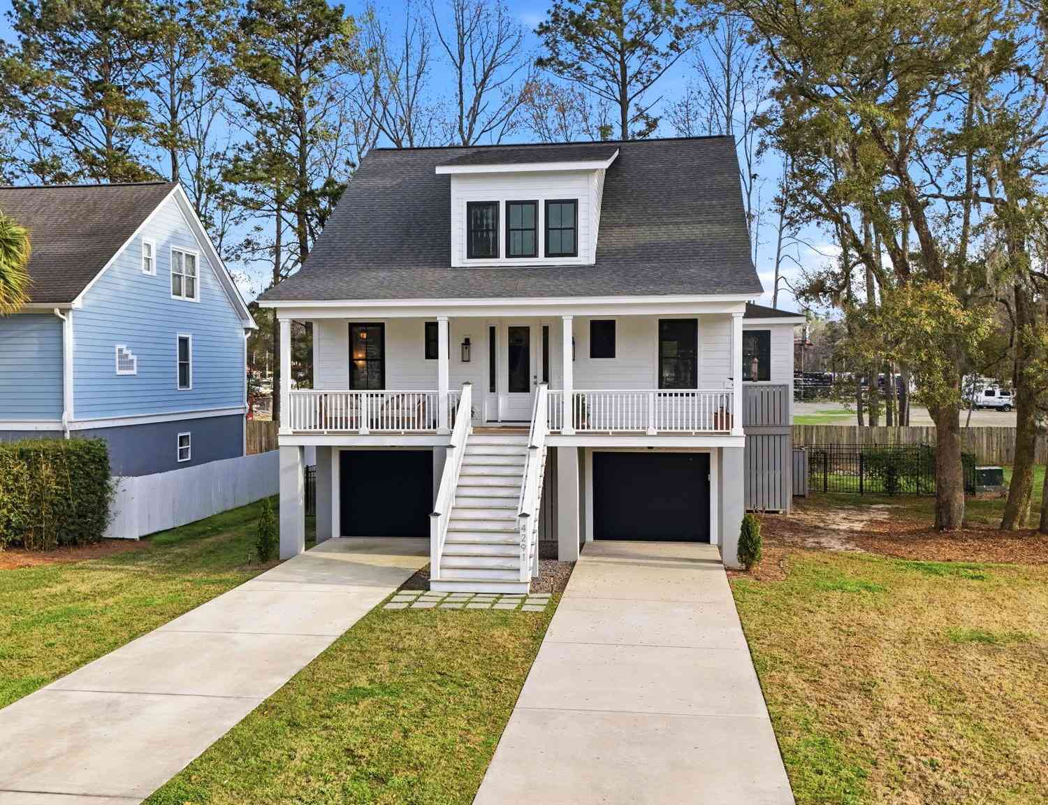 Homes For Sale - 4291 Jacobs Pt Court<br/> Ravenel, SC 29470