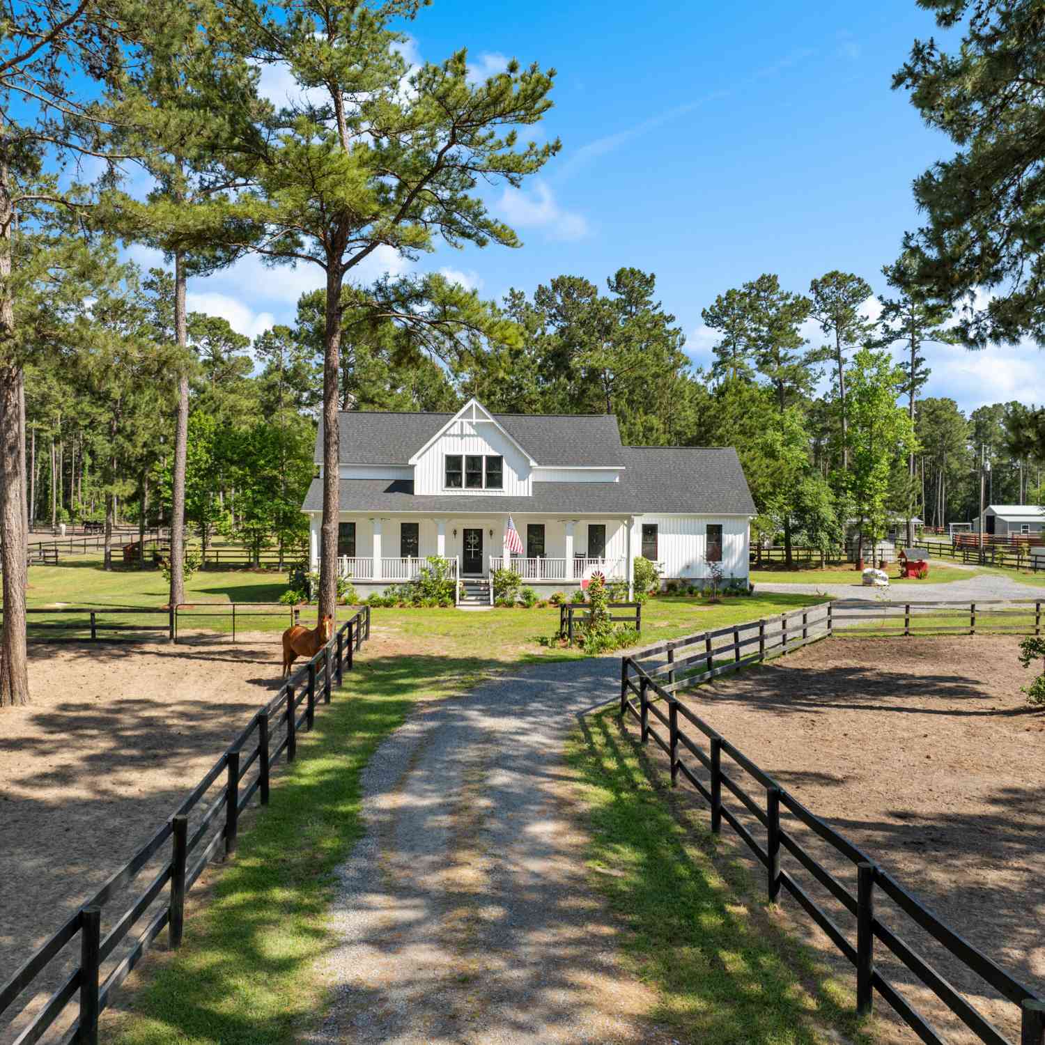 Homes For Sale - 115 Chancing Bye Lane<br/> Huger, SC 29450