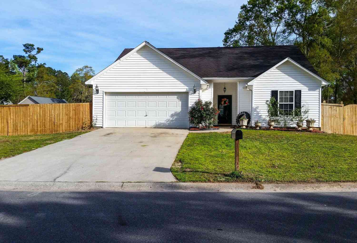 Homes For Sale - 101 Memphis Court<br/> Ladson, SC 29456