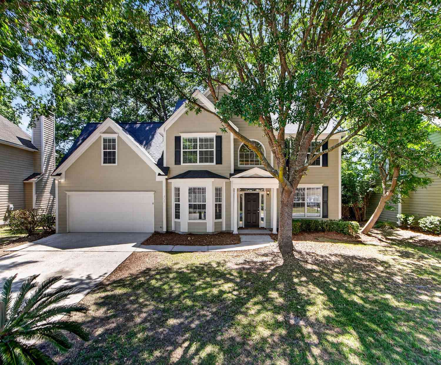 Homes For Sale - 2738 Seastrand Lane<br/> Mount Pleasant, SC 29466
